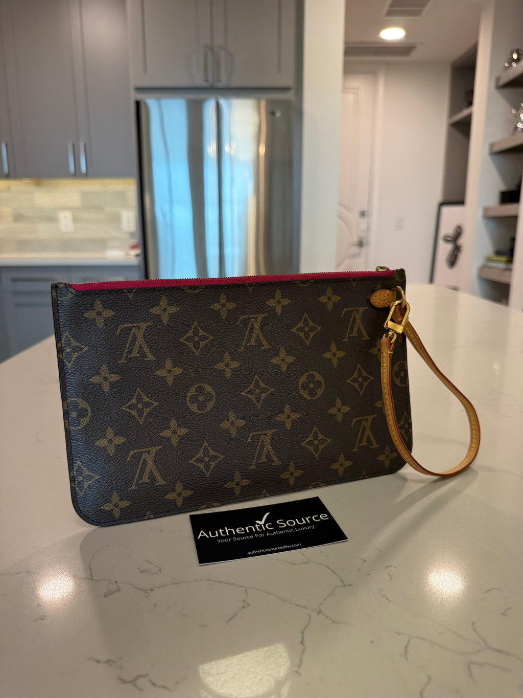 Louis Vuitton Clutch/Pouch