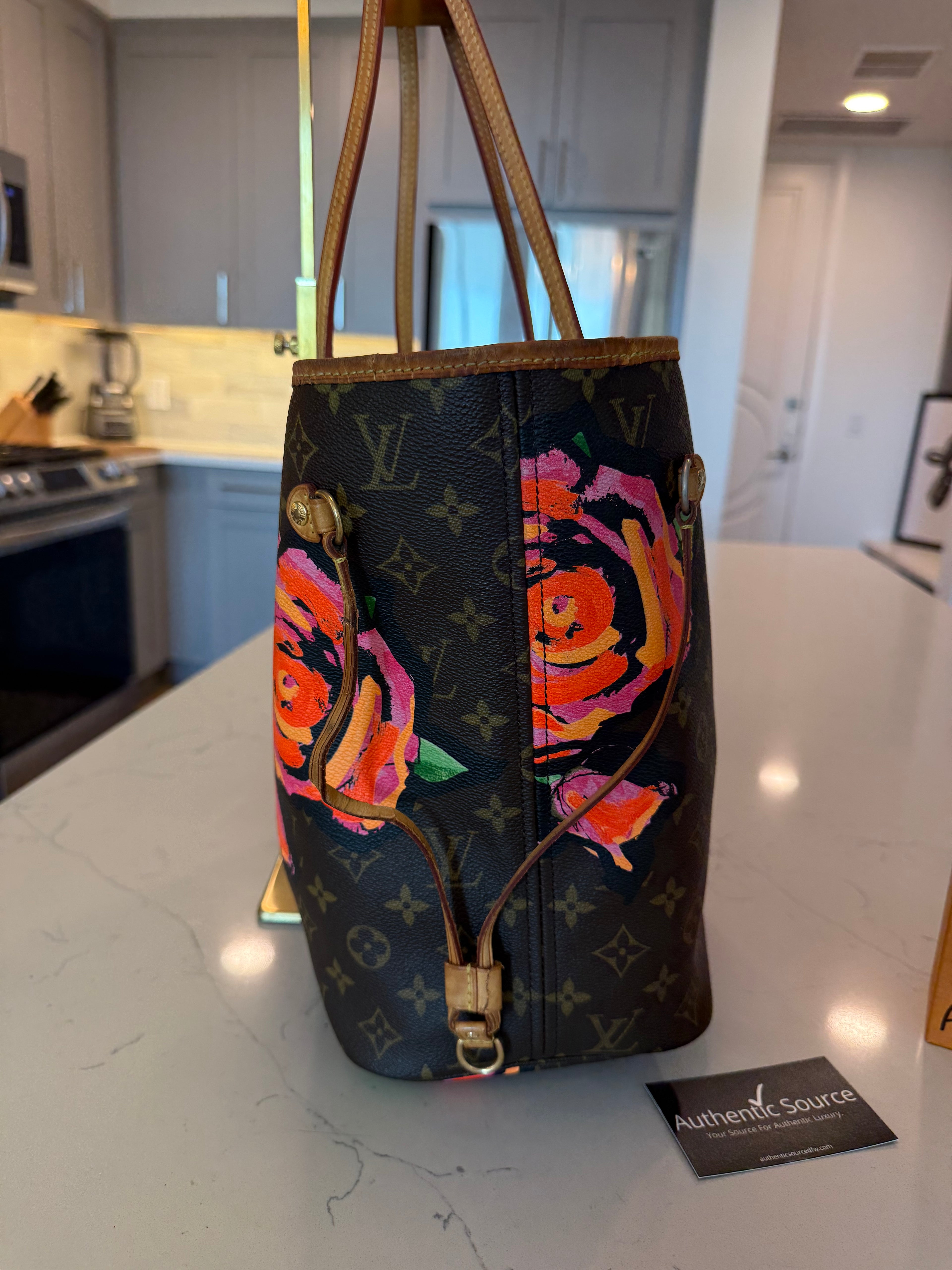 Louis Vuitton Neverfull MM Roses