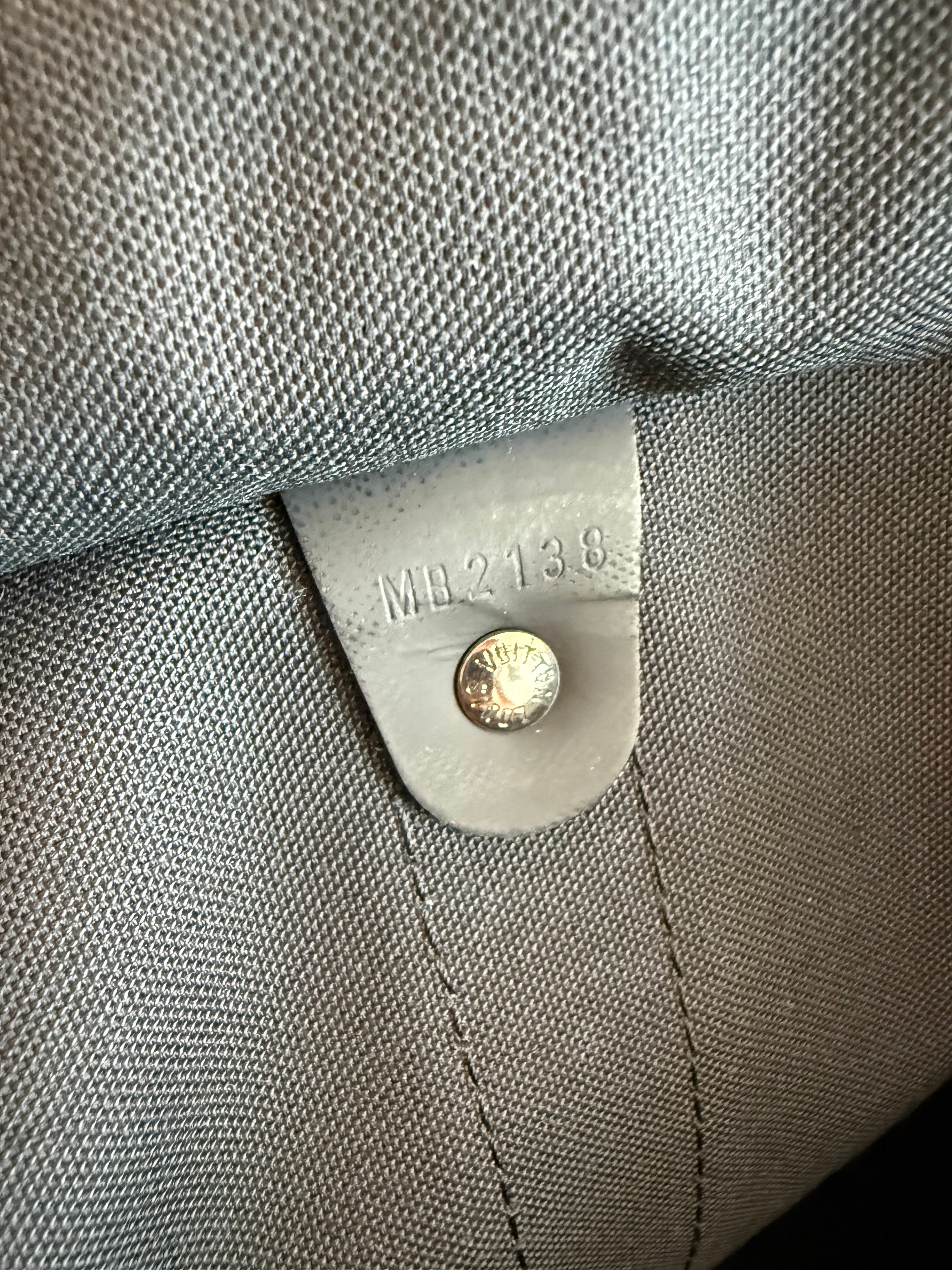 Louis Vuitton Keepall 45 Bandouliere Eclipse