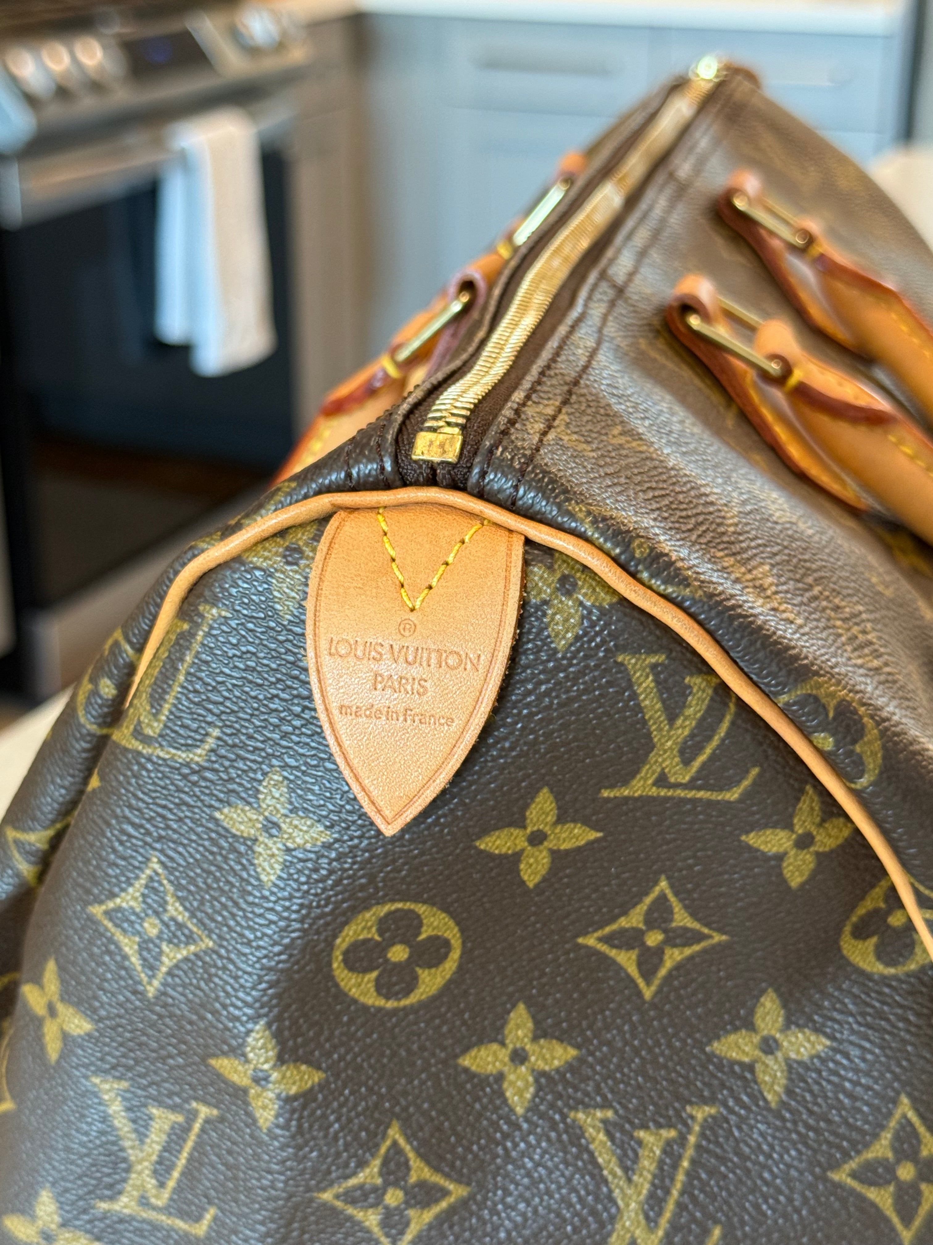 Louis Vuitton Speedy 40 Monogram
