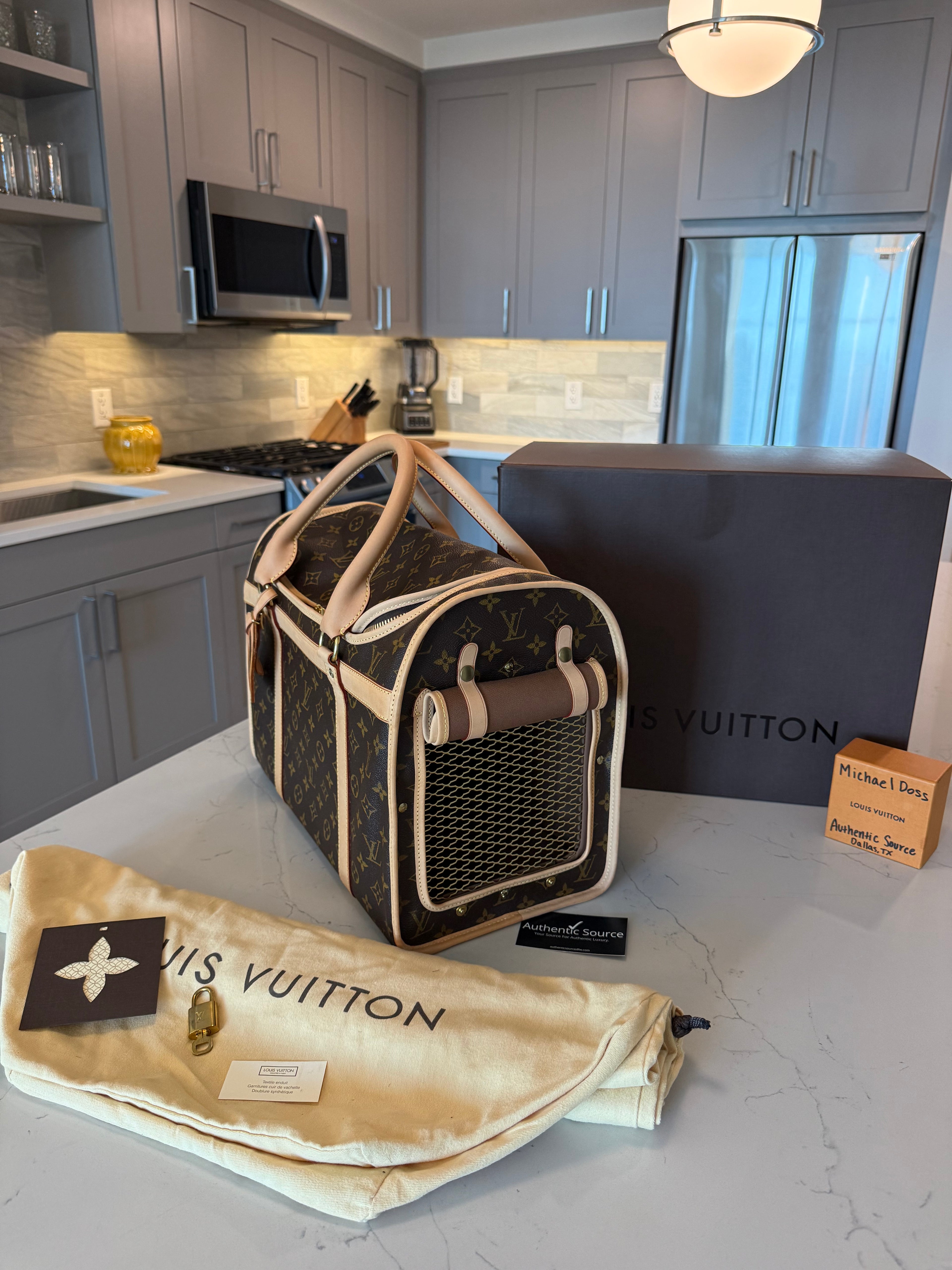 Louis Vuitton Sac Chein Pet Carrier