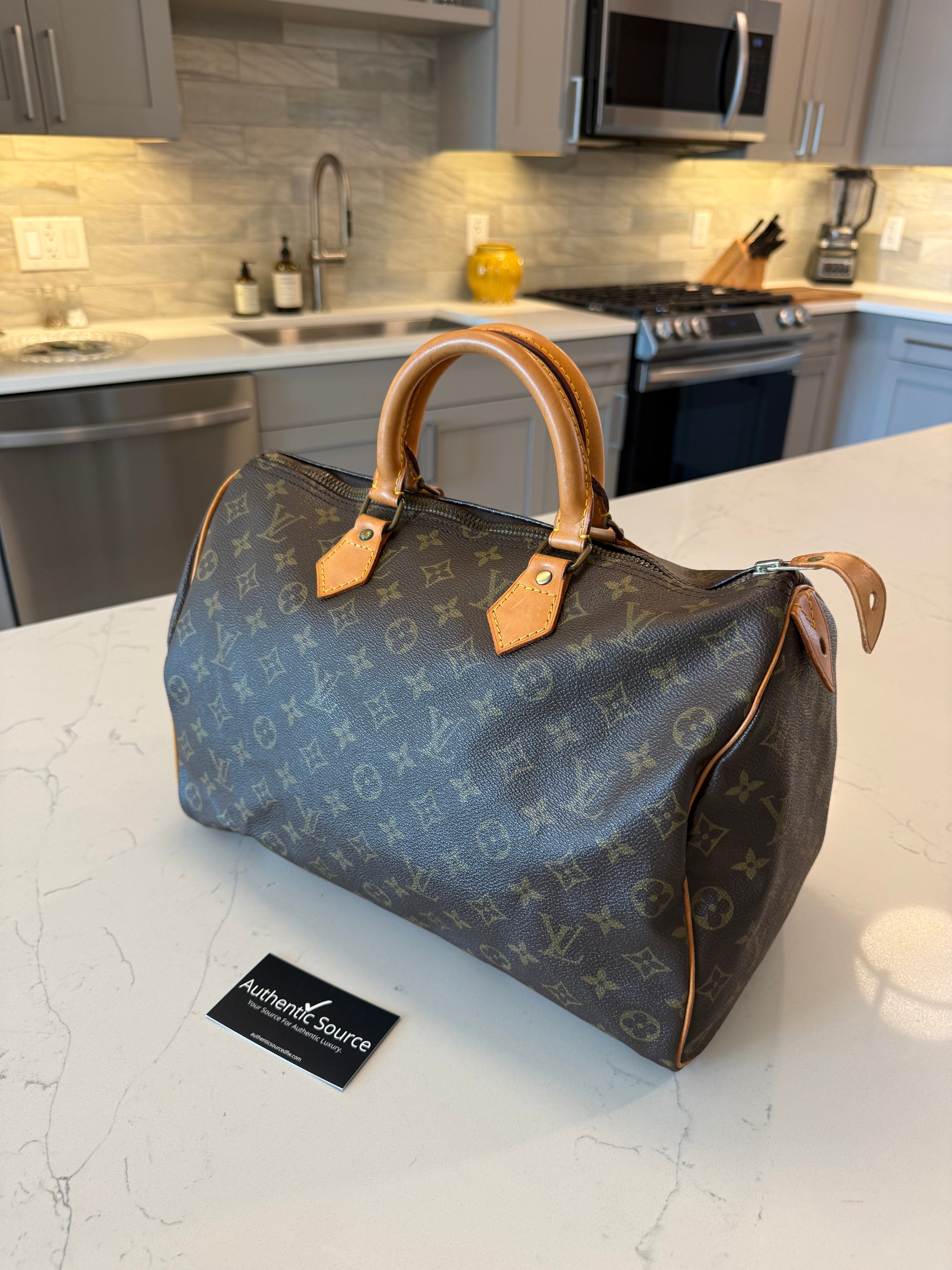 Louis Vuitton Speedy 35