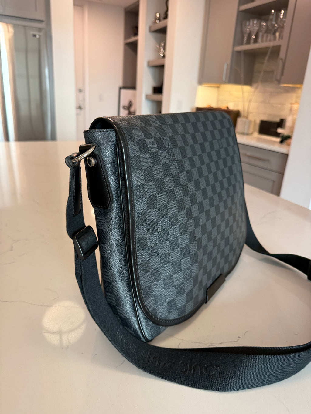 Louis Vuitton Daniel MM Damier Graphite