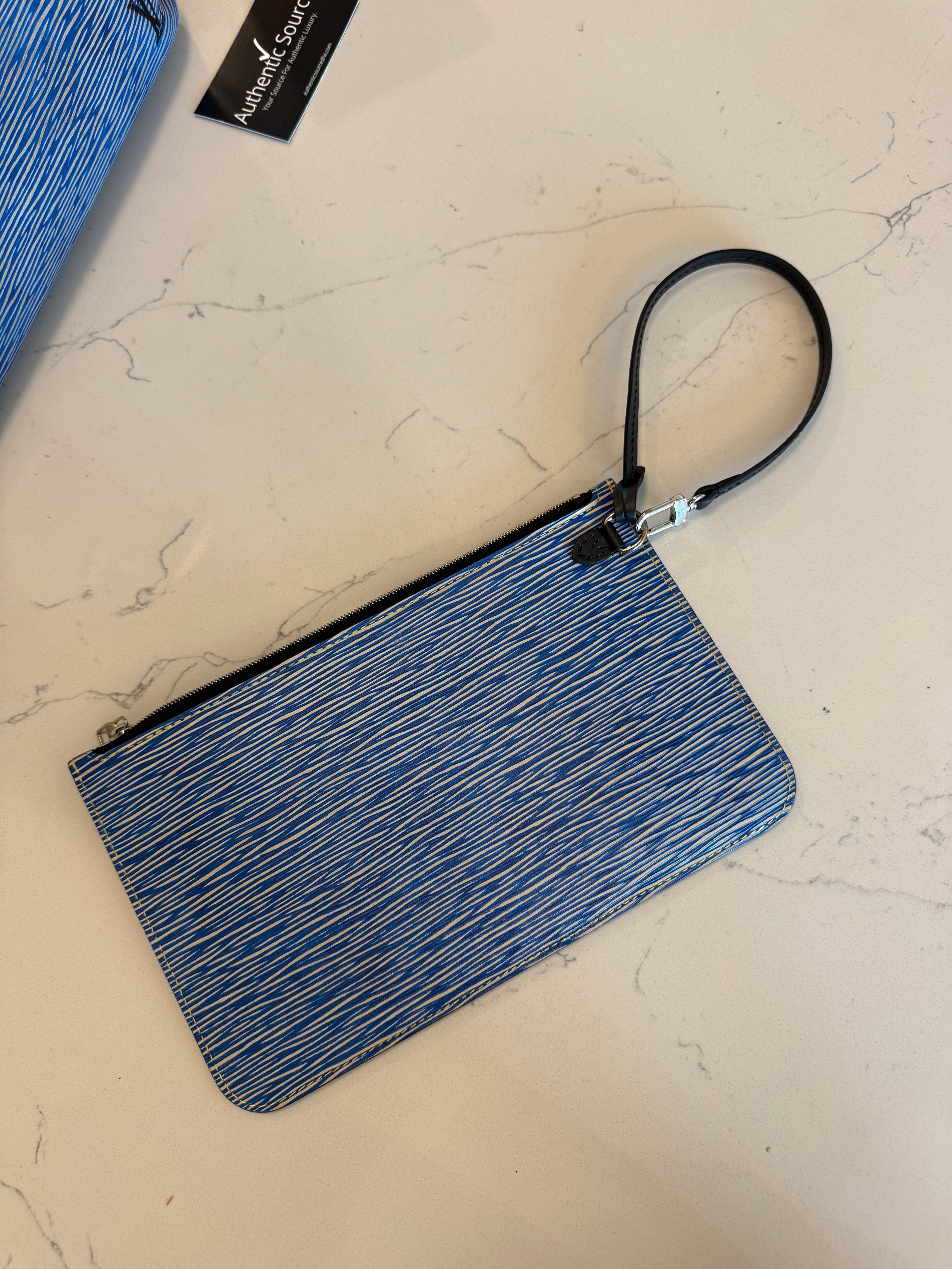 Louis Vuitton Neverfull MM with Pouch Epi Denim