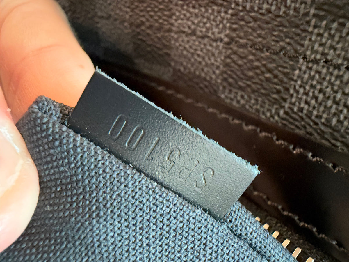 Louis Vuitton Daniel MM Damier Graphite