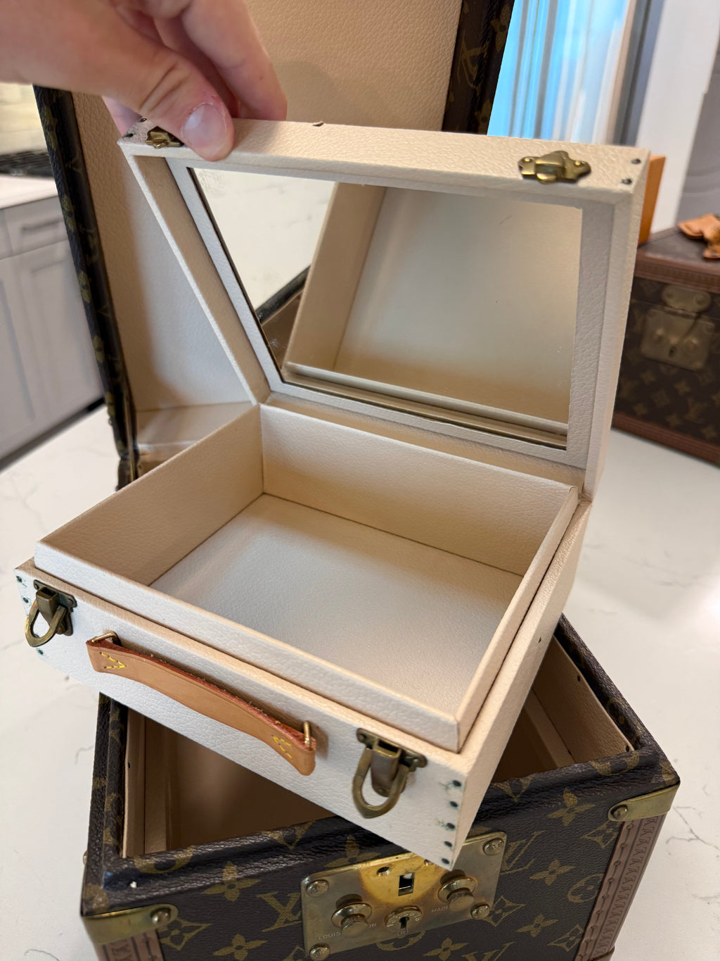 Louis Vuitton Boite Falcons Vanity Trunk