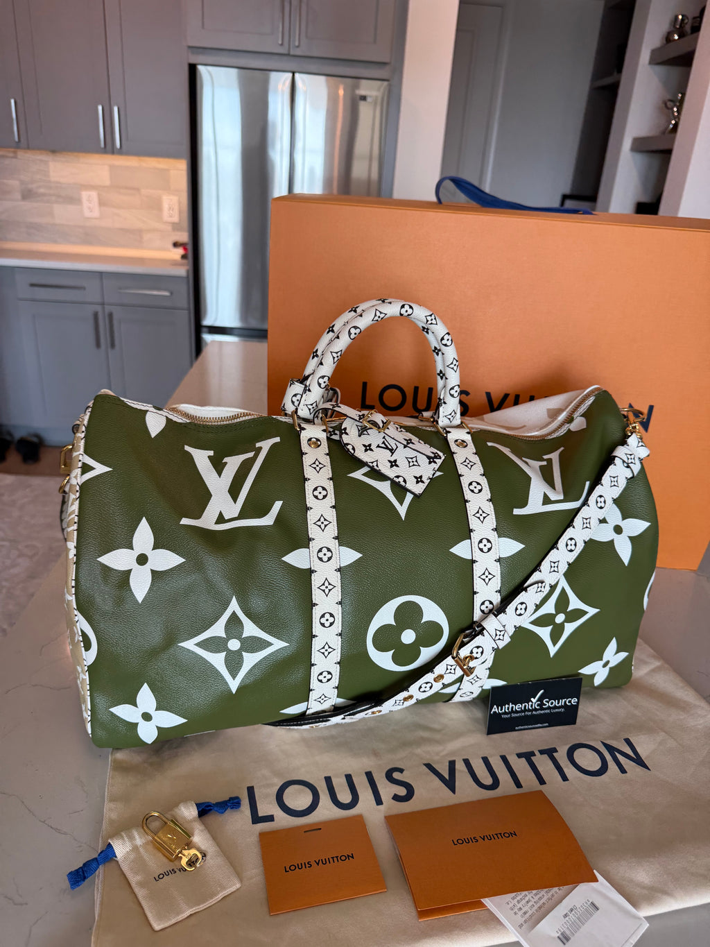 Louis Vuitton Keepall 50 Bandouliere Giant Khaki