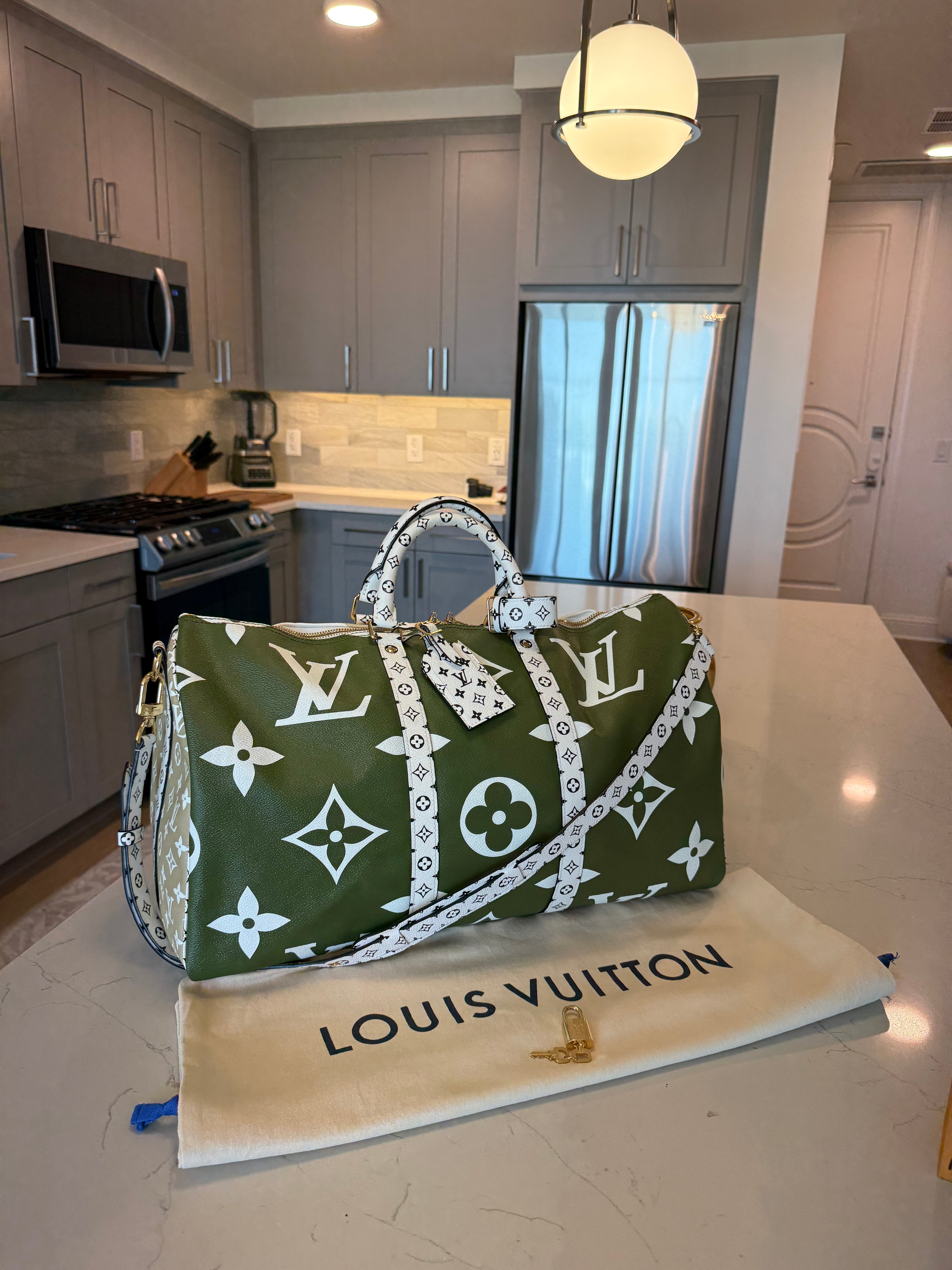 Louis Vuitton Keepall 50 Bandouliere Giant Khaki