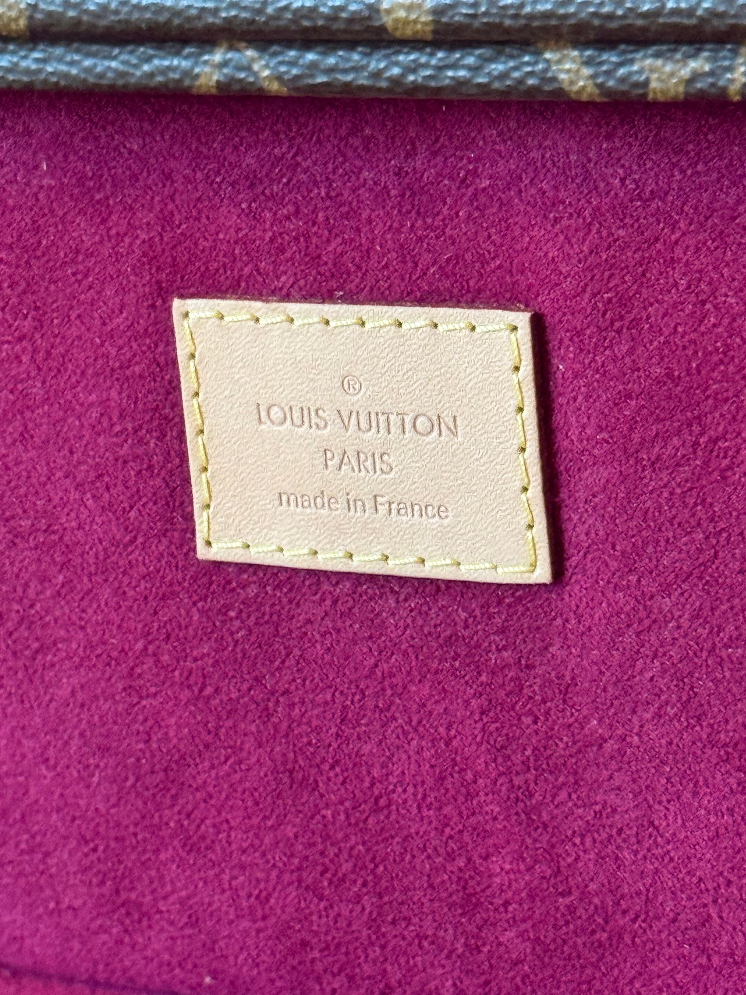 Louis Vuitton Coffret Tresor 24