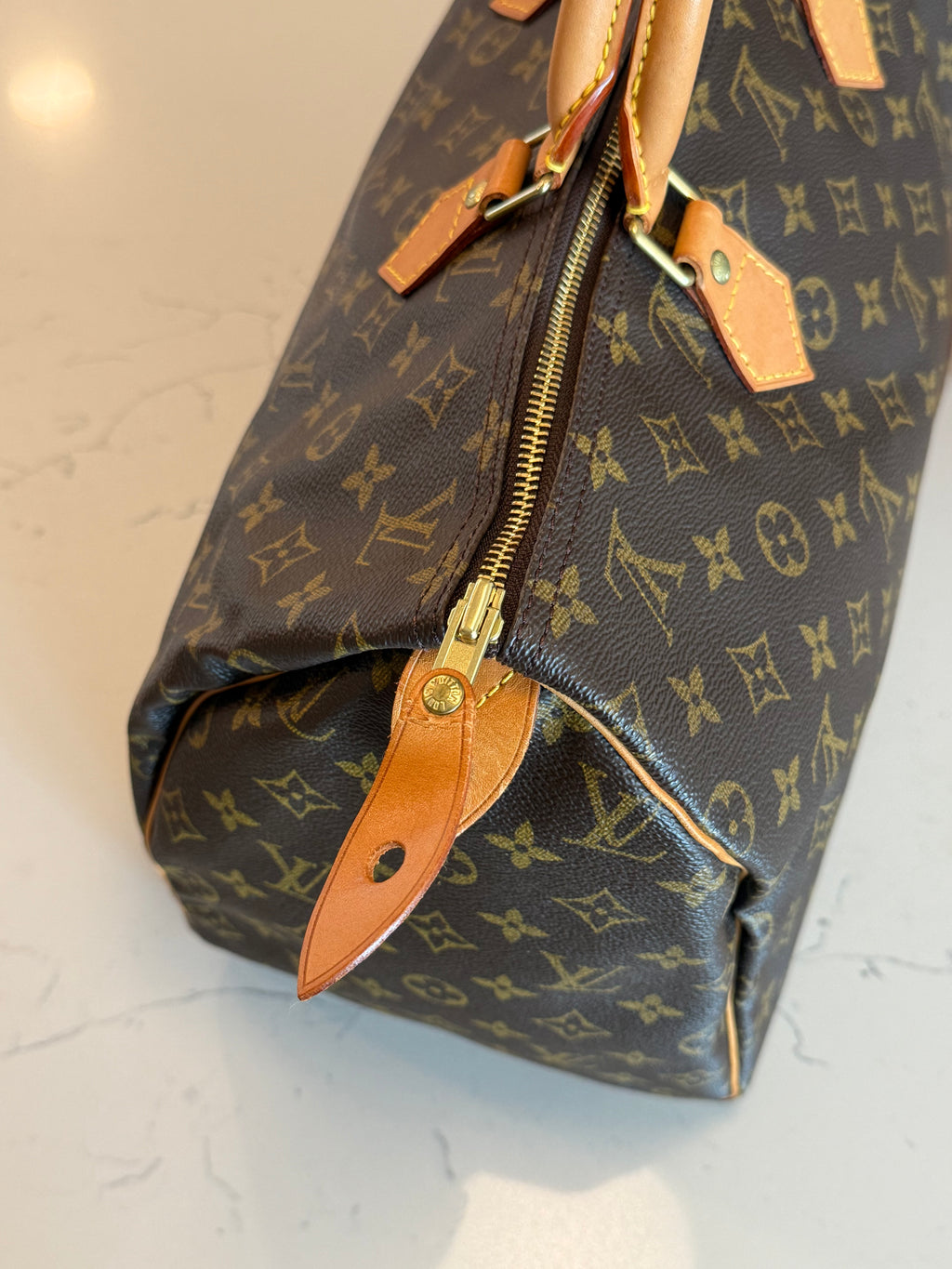 Louis Vuitton Speedy 40 Monogram