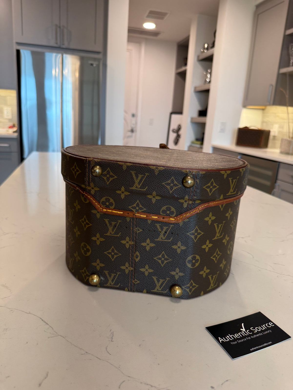 Louis Vuitton Boite Champeau 30