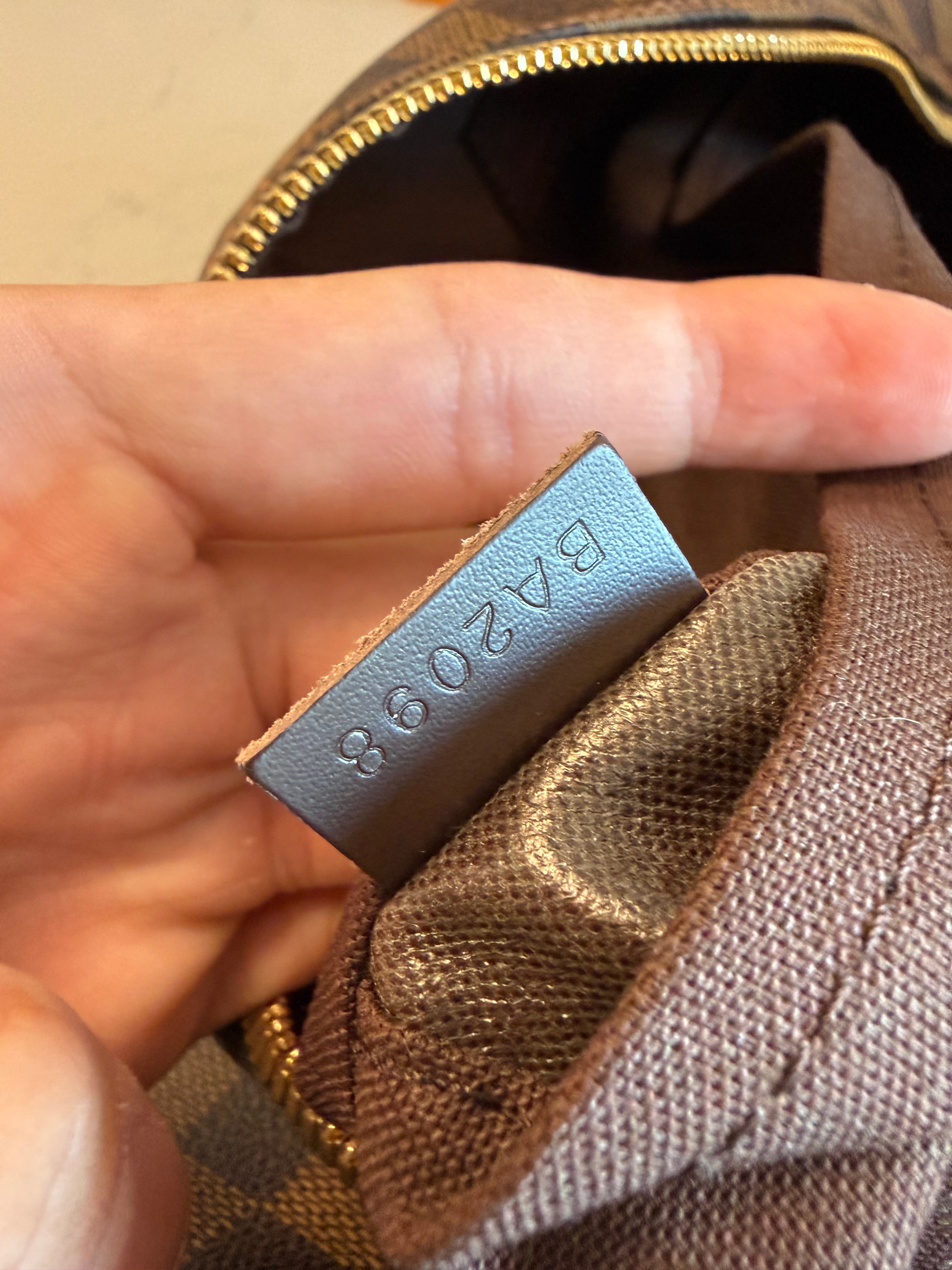 Louis Vuitton Eole 50 Rolling Duffle DE