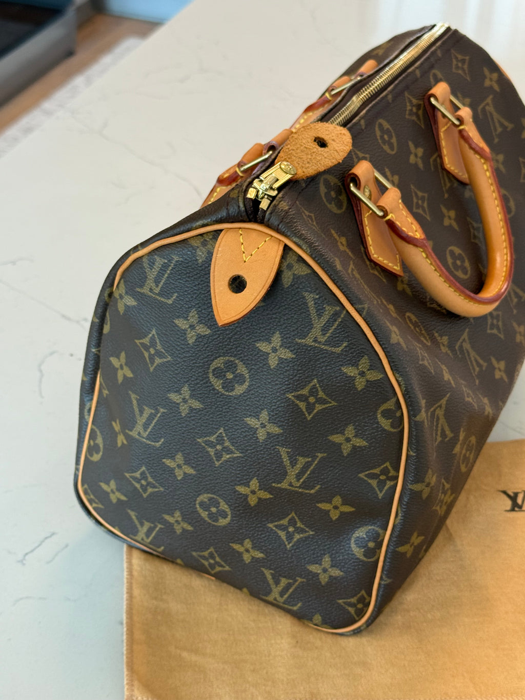 Louis Vuitton Speedy 30