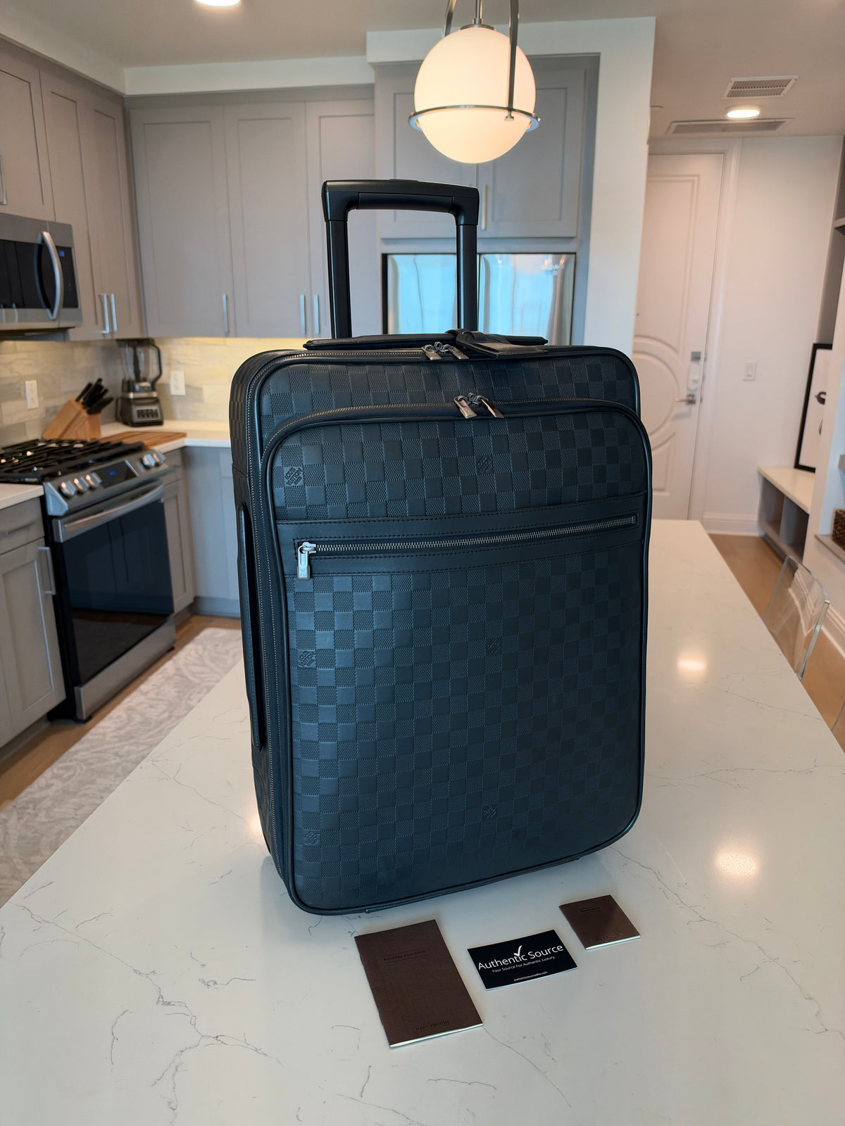 Rare Louis Vuitton - Pegase 55 Damier Infini Rolling Luggage