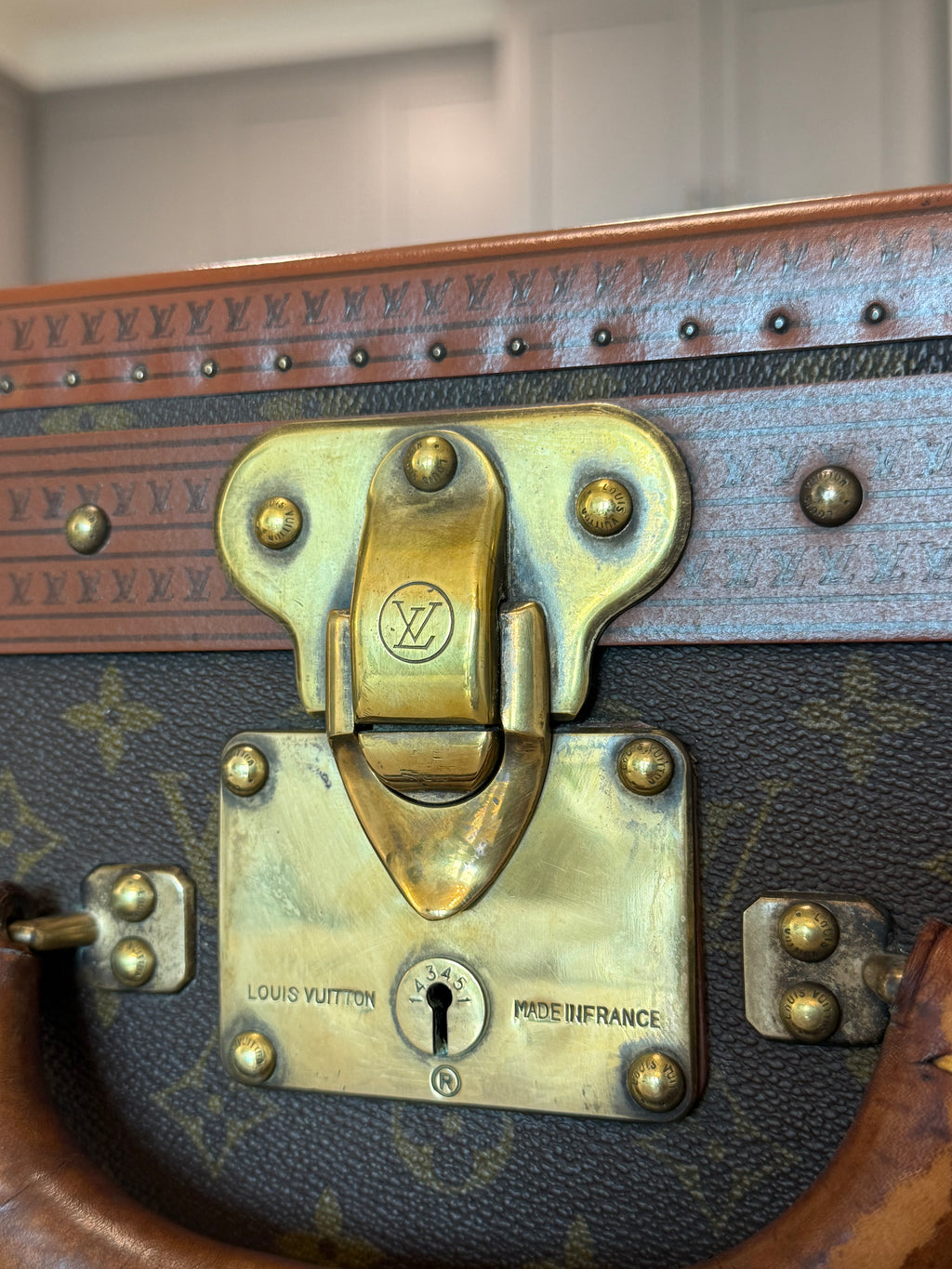 Louis Vuitton Alzer 80 Trunk
