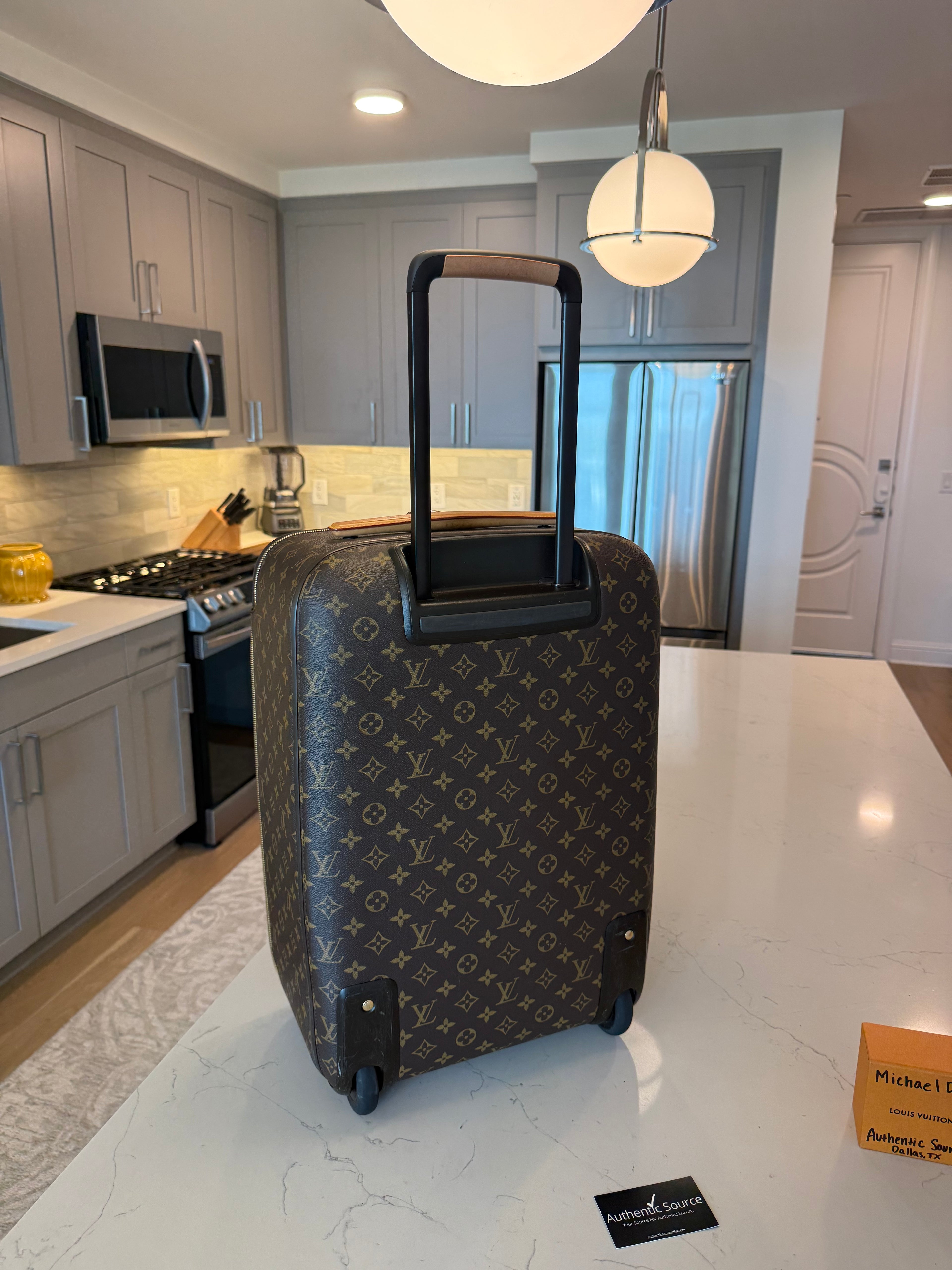 Pegase 55 Business Rolling Luggage