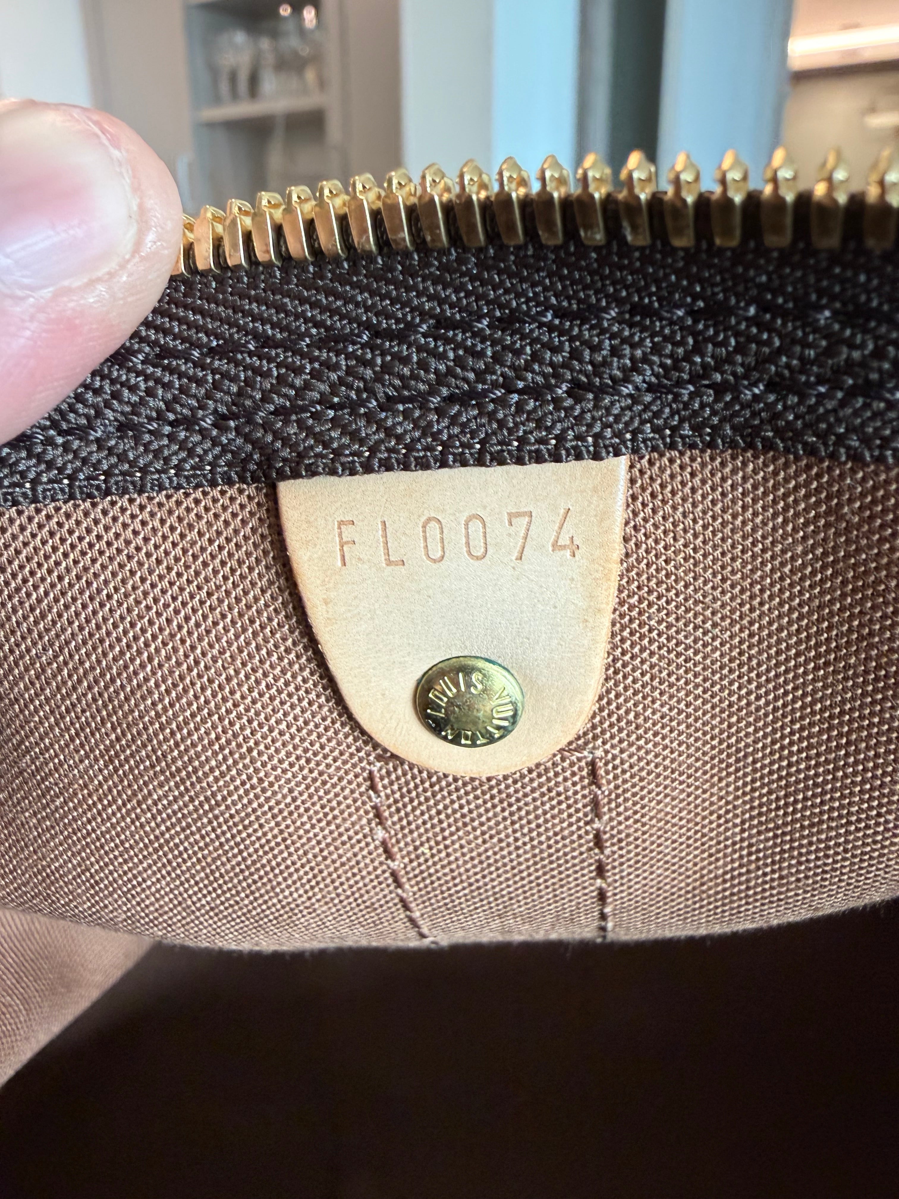 Louis Vuitton Keepall 50 Bandouliere