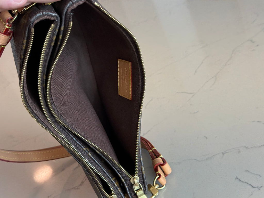 Louis Vuitton Pochette Liv