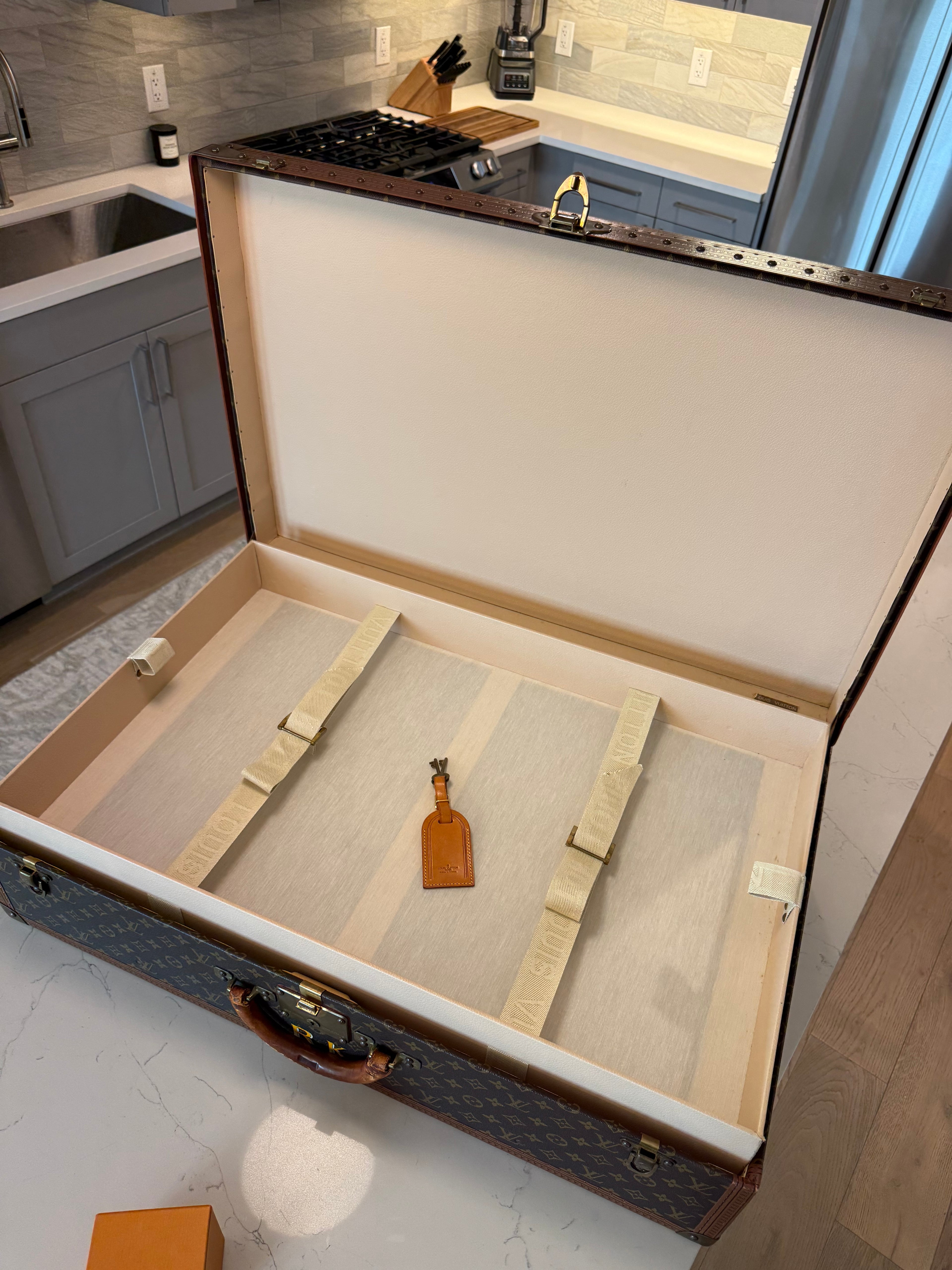 Louis Vuitton Alzer 80 Trunk