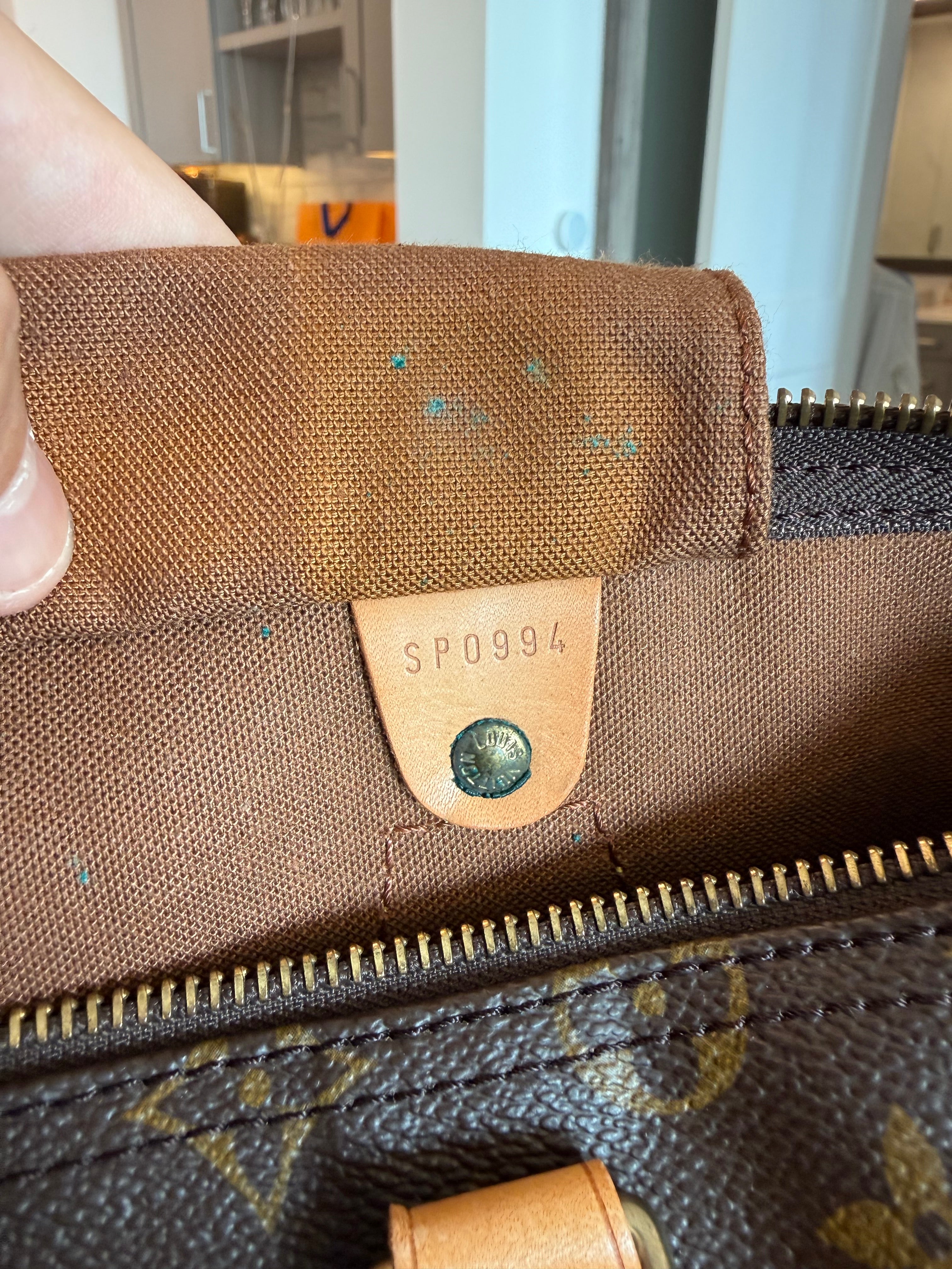 Louis Vuitton Speedy 35