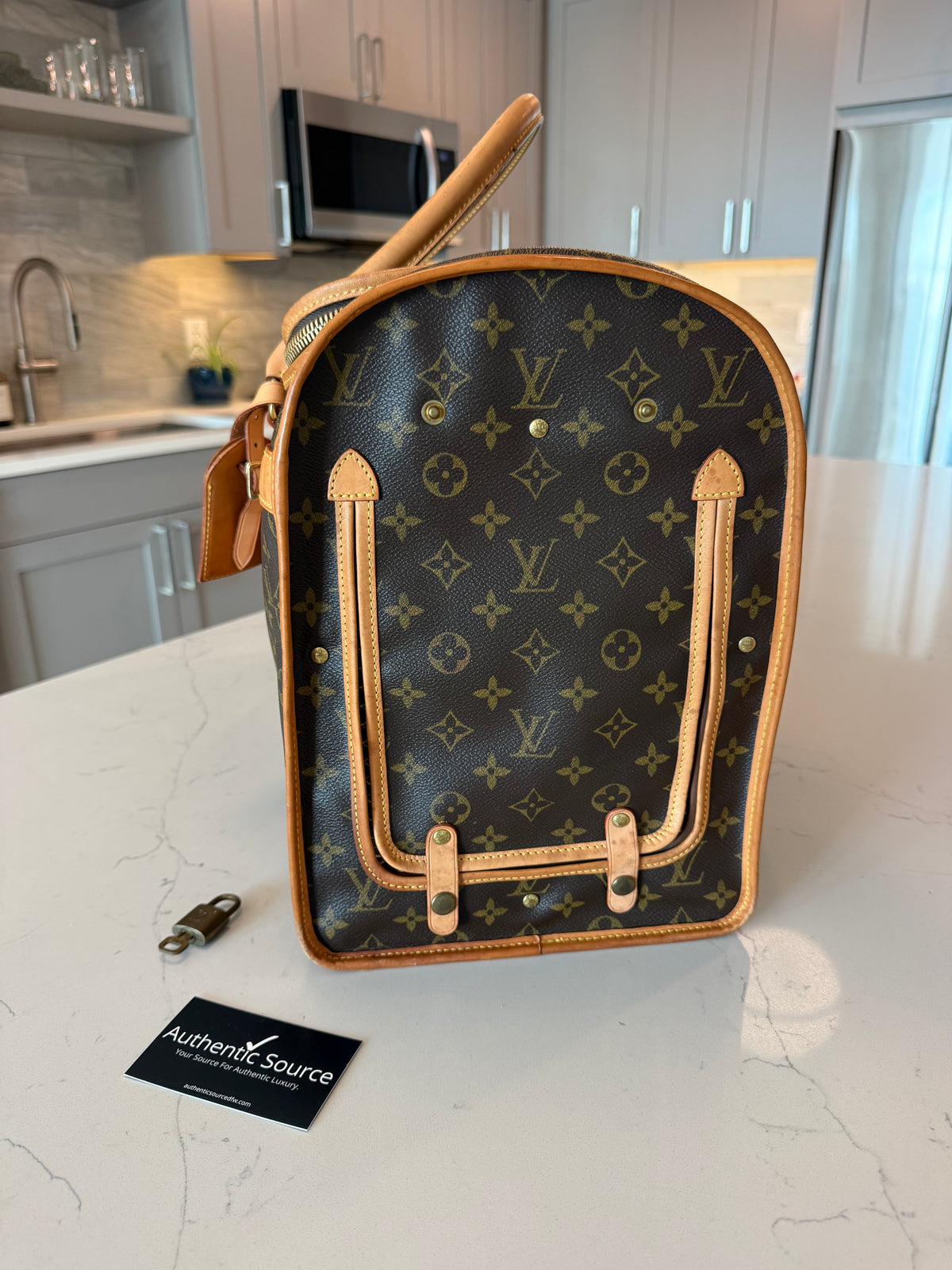 Louis Vuitton Pet Carrier Sac Chein 50