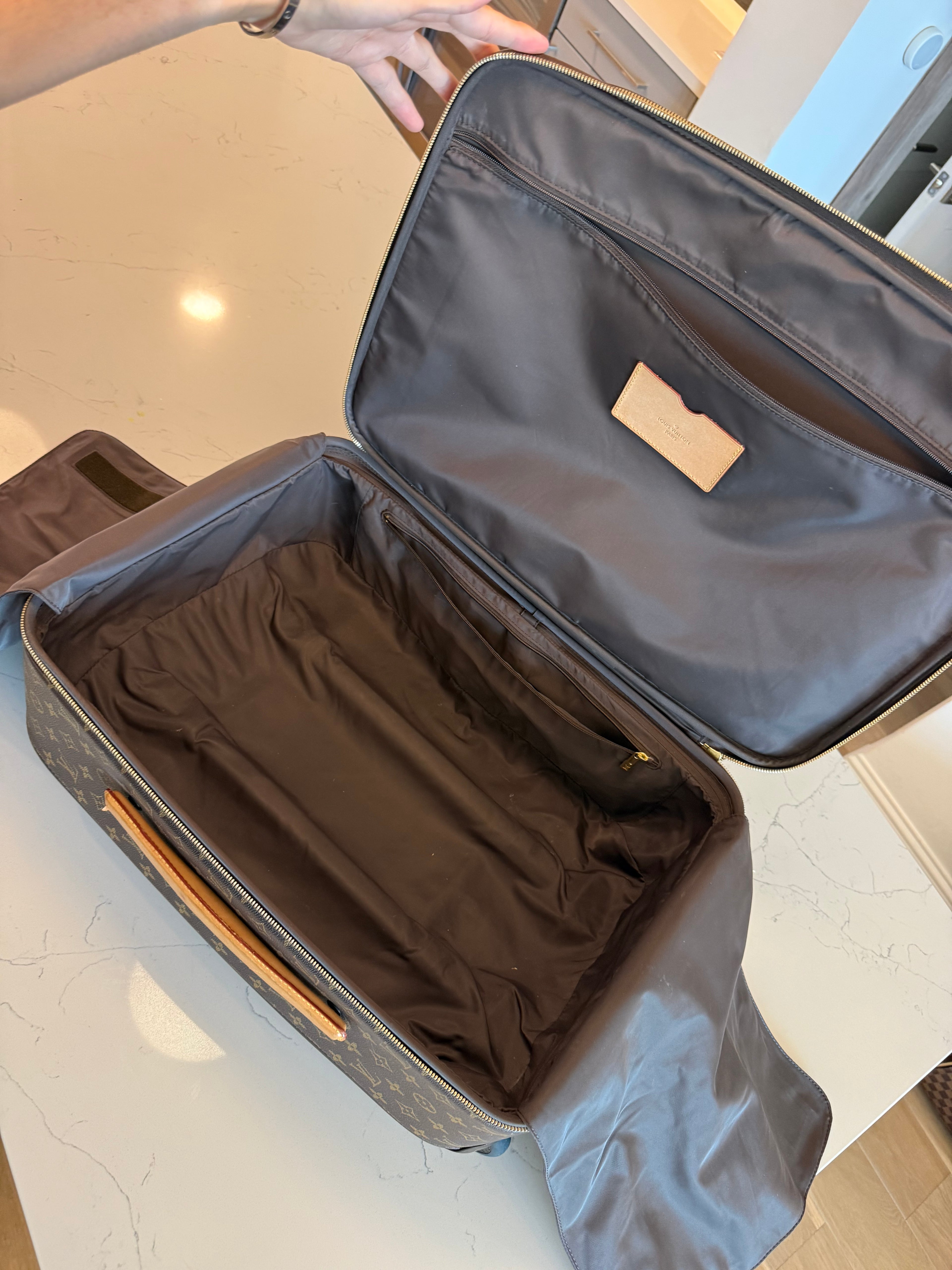 Pegase 55 Business Rolling Luggage