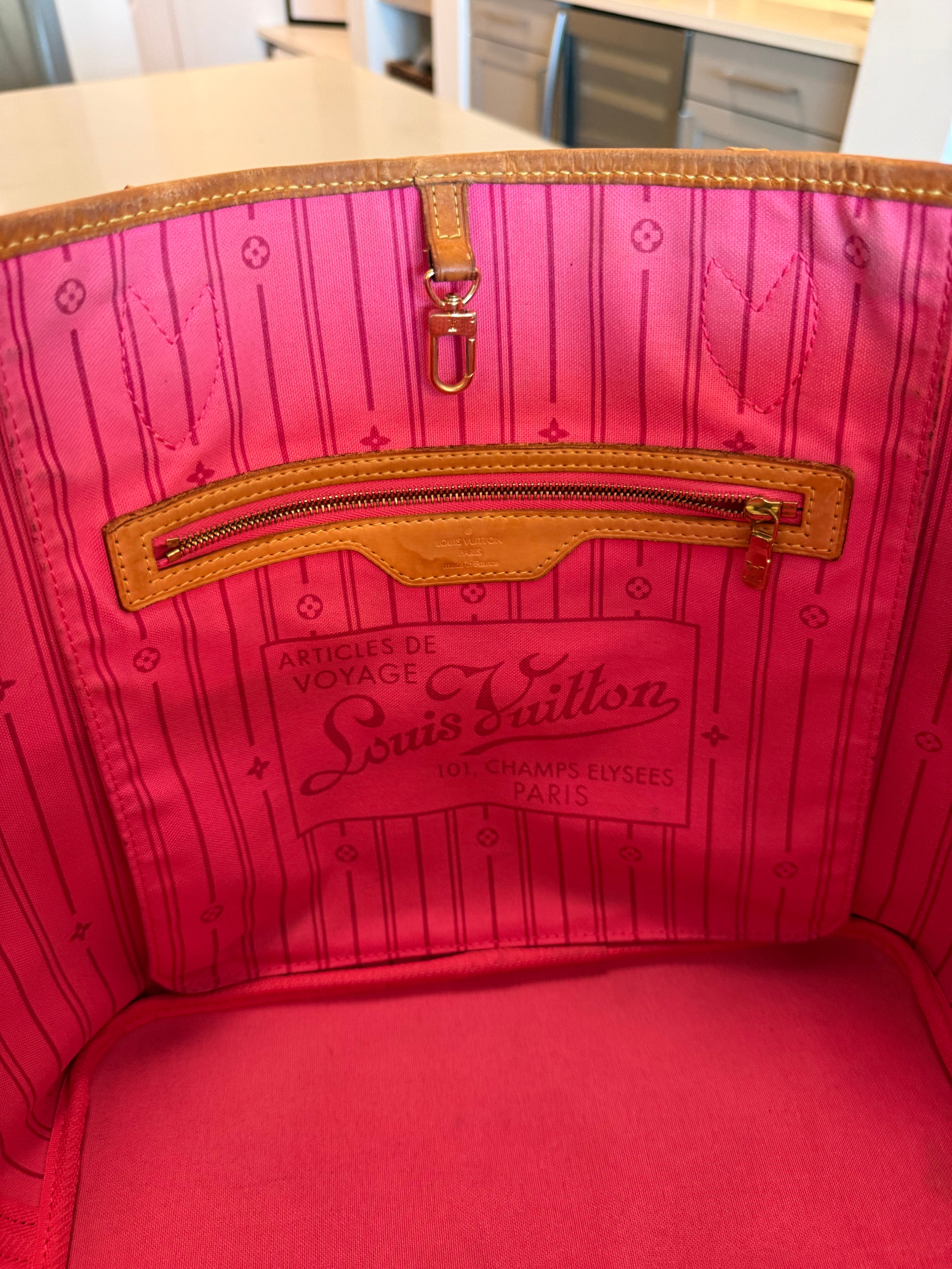 Louis Vuitton Neverfull MM Roses