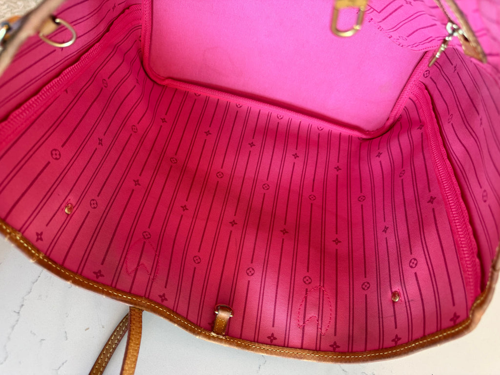 Louis Vuitton Neverfull MM Roses