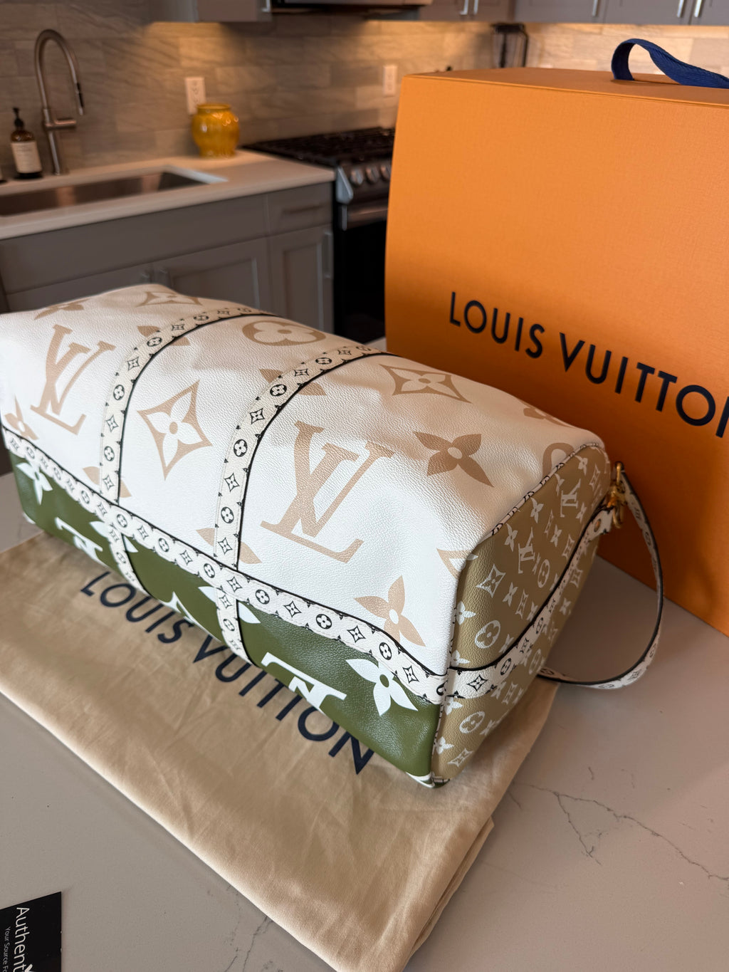 Louis Vuitton Keepall 50 Bandouliere Giant Khaki