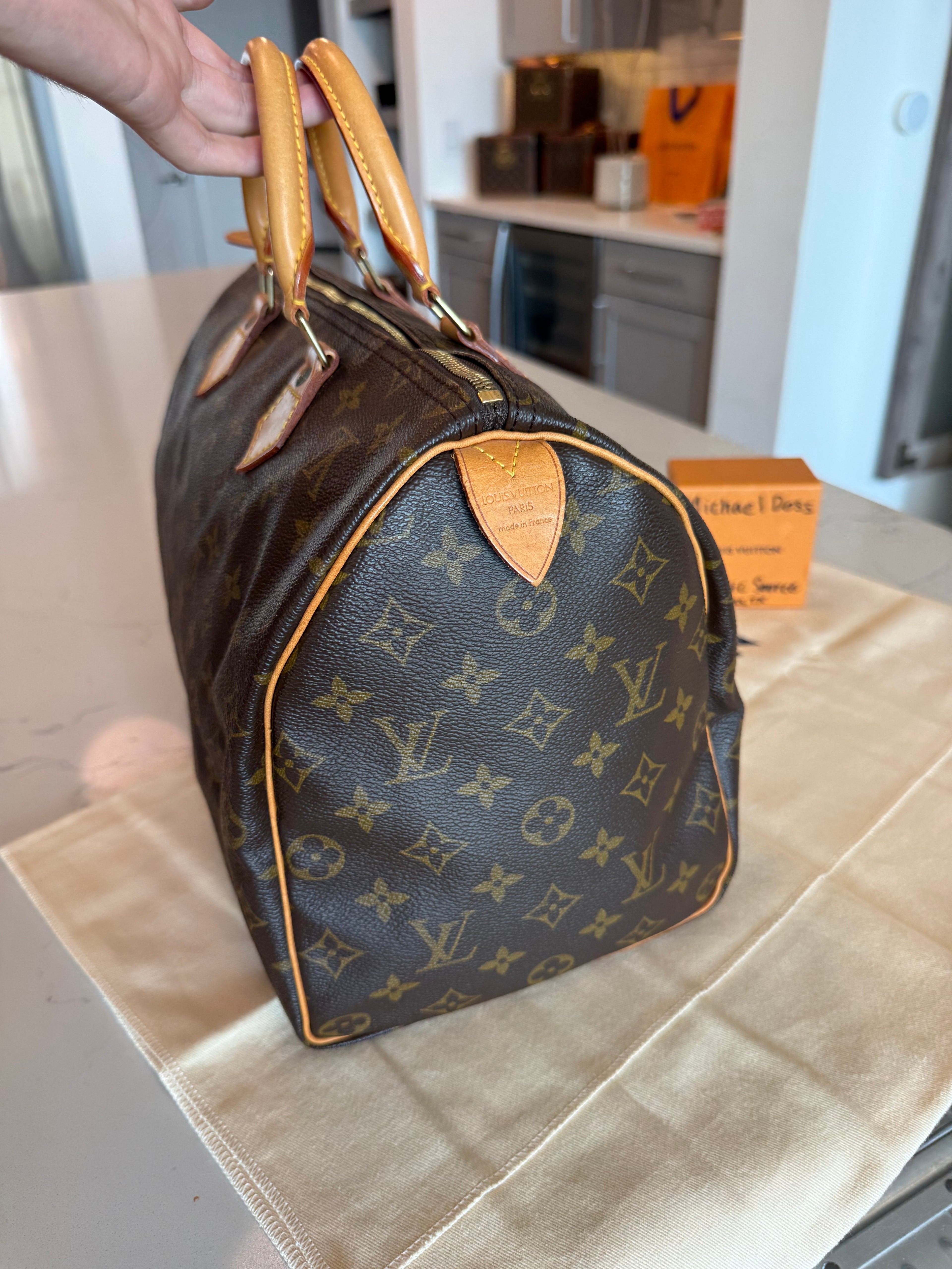 Louis Vuitton Speedy 35