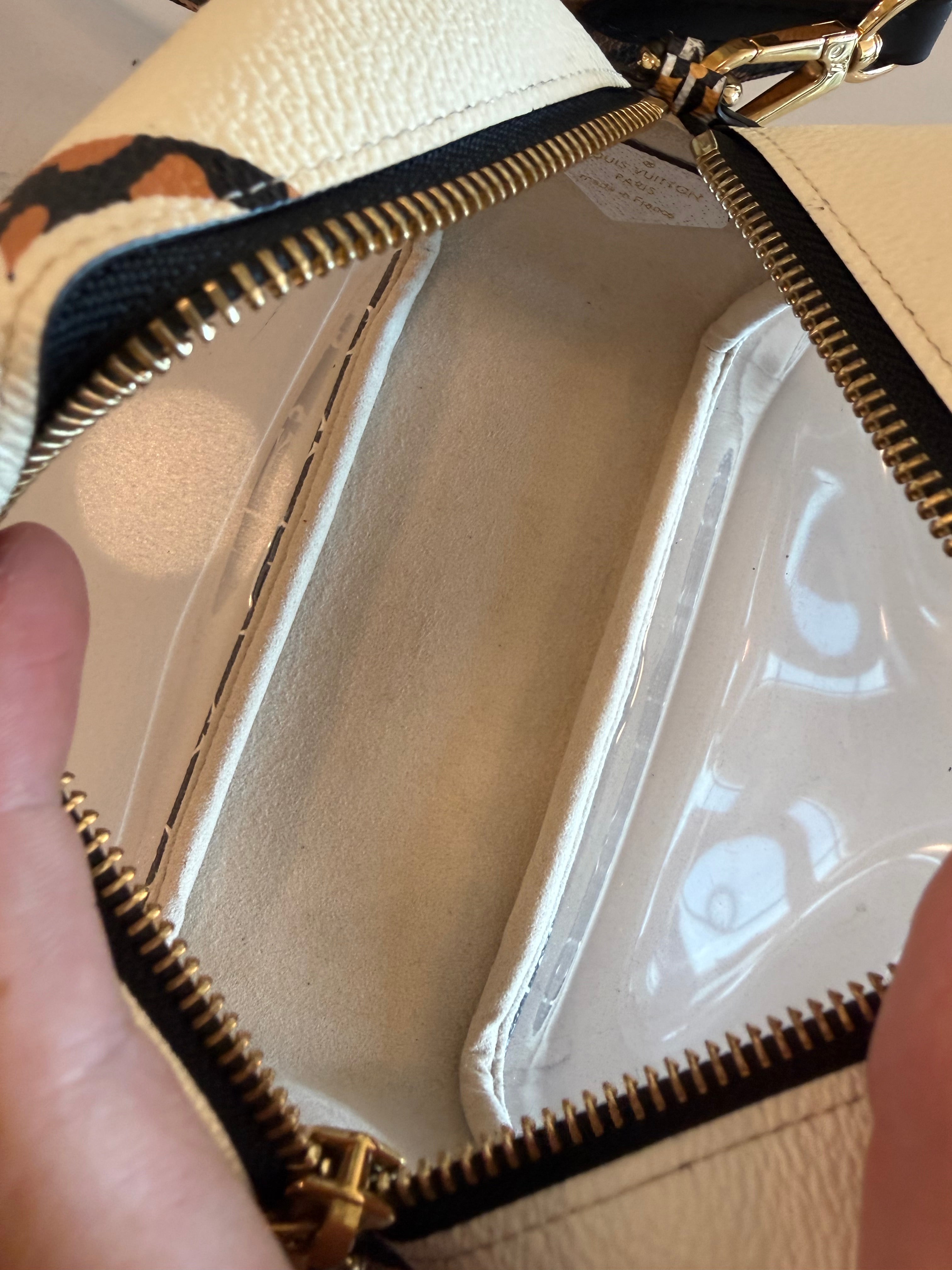 Louis Vuitton Beach Pouch Jungle Rare
