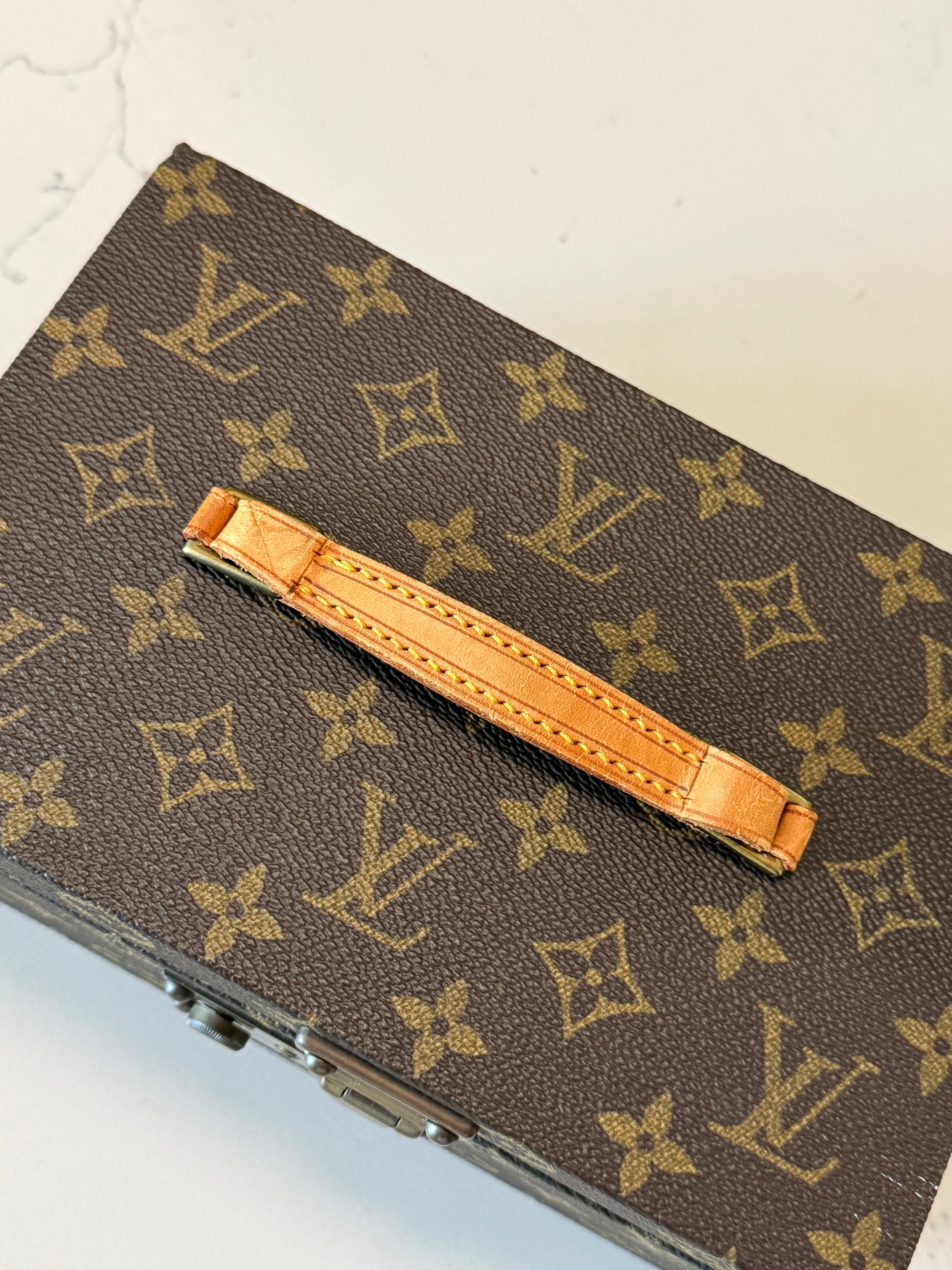 Louis Vuitton Jewelry Accessory Trunk