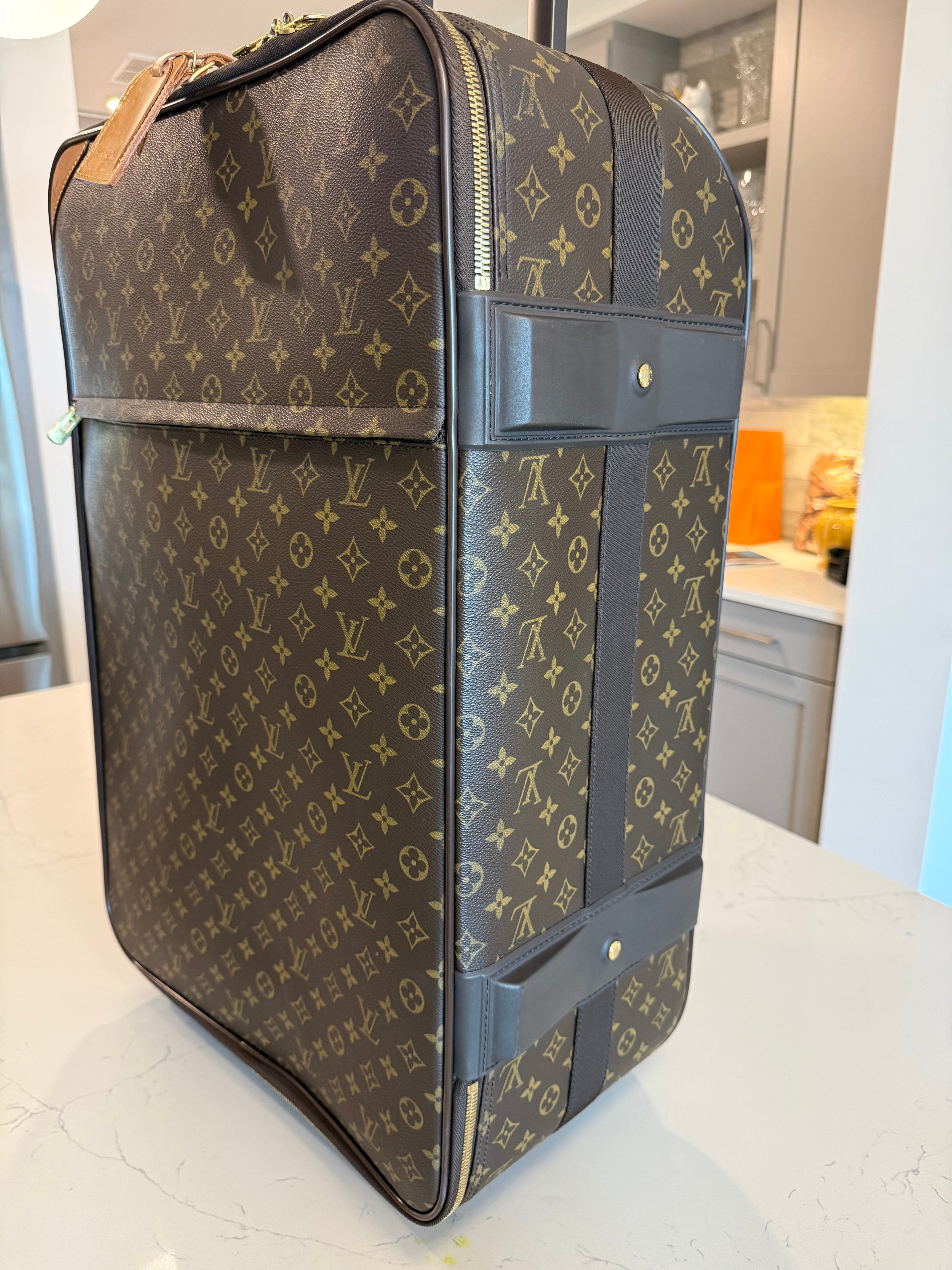 Louis Vuitton Pegase 70 Rolling Luggage