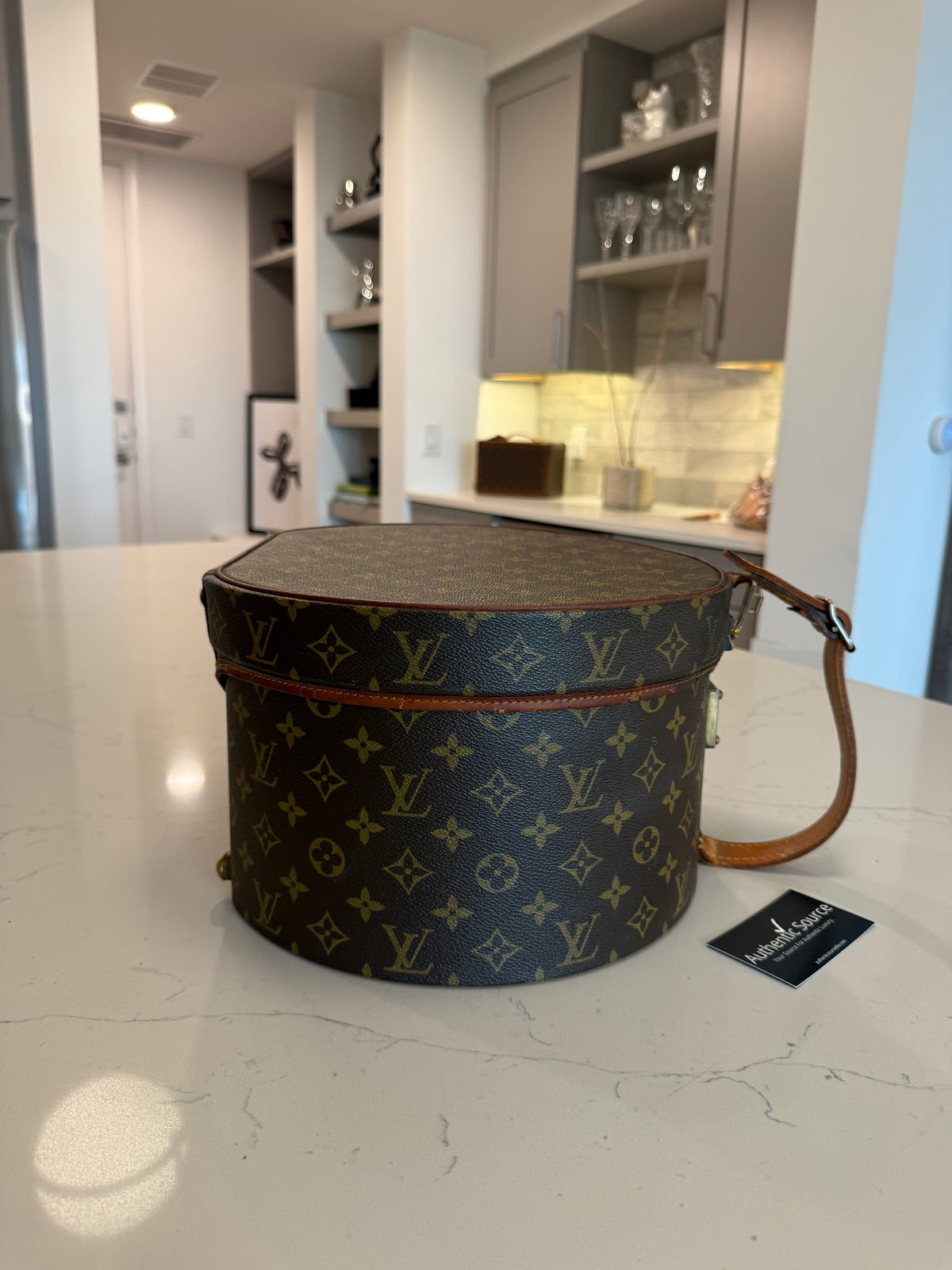 Louis Vuitton Boite Champeau 30