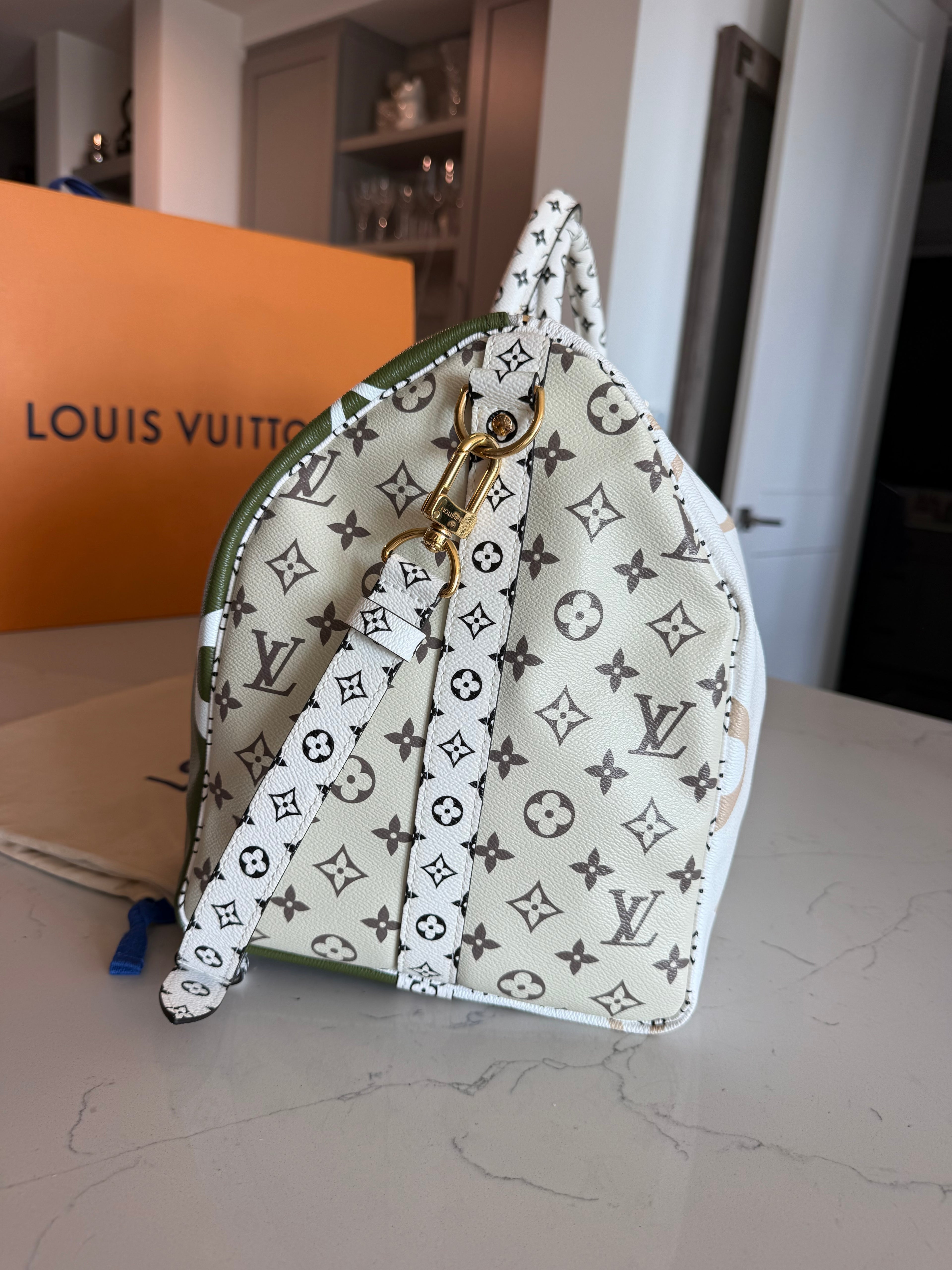 Louis Vuitton Keepall 50 Bandouliere Giant Khaki