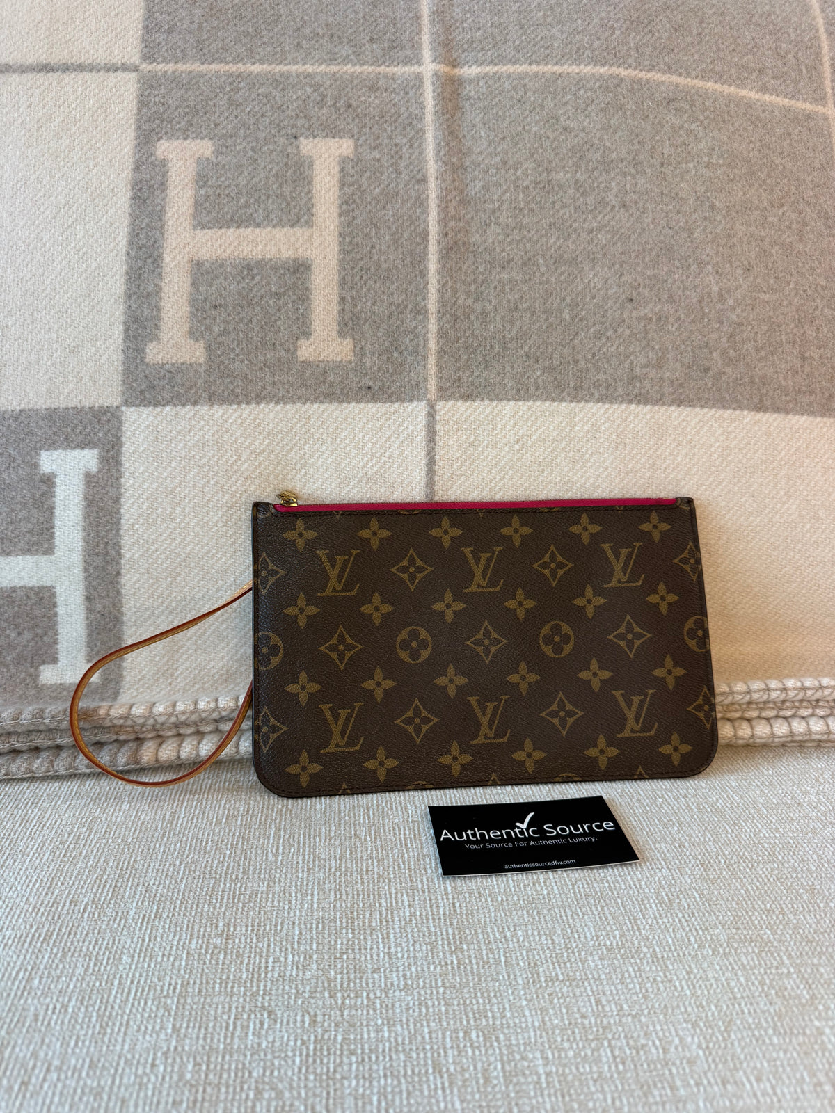 Louis Vuitton Clutch/Pouch