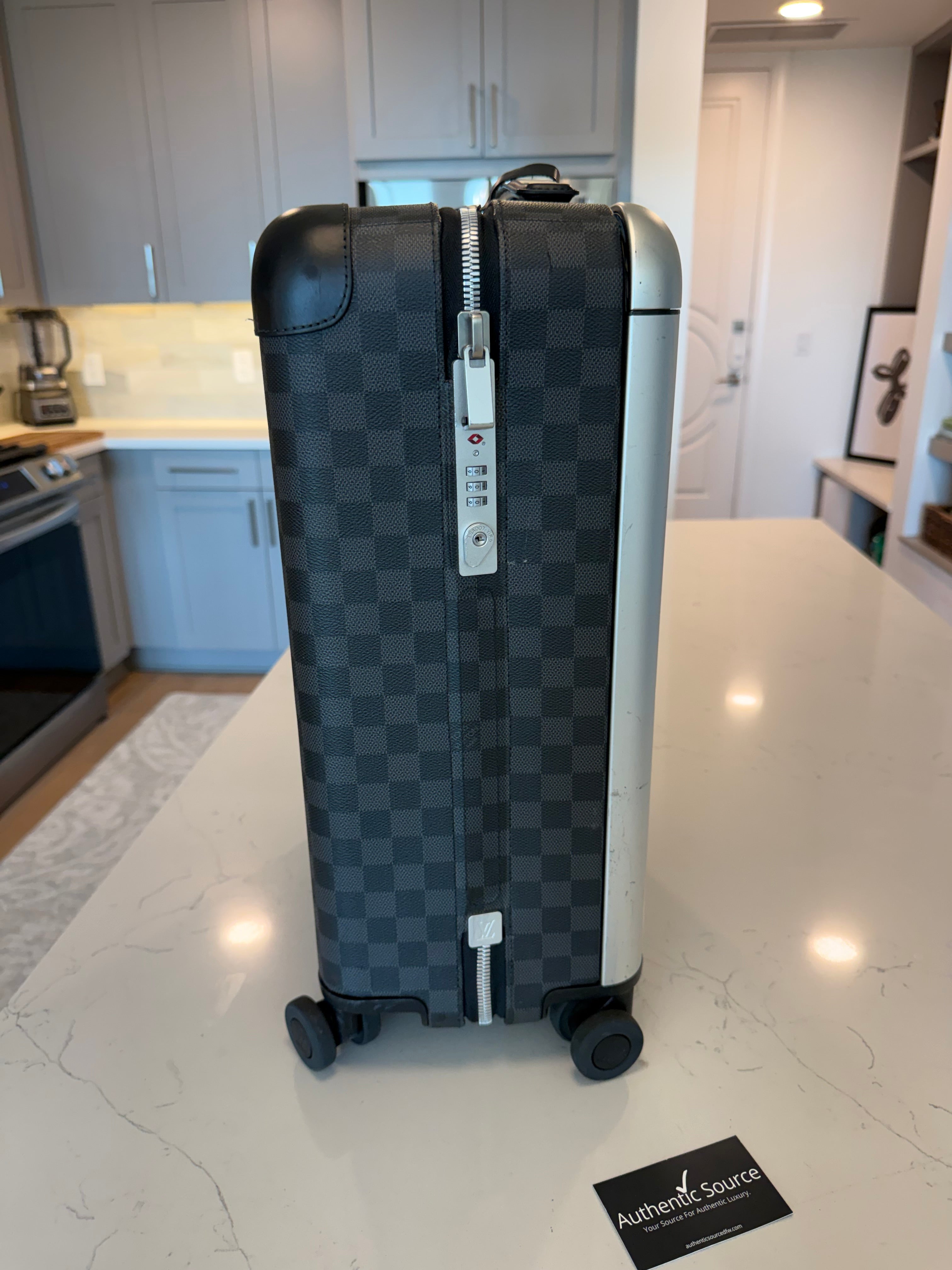 Louis Vuitton Horizon 50 Damier Graphite