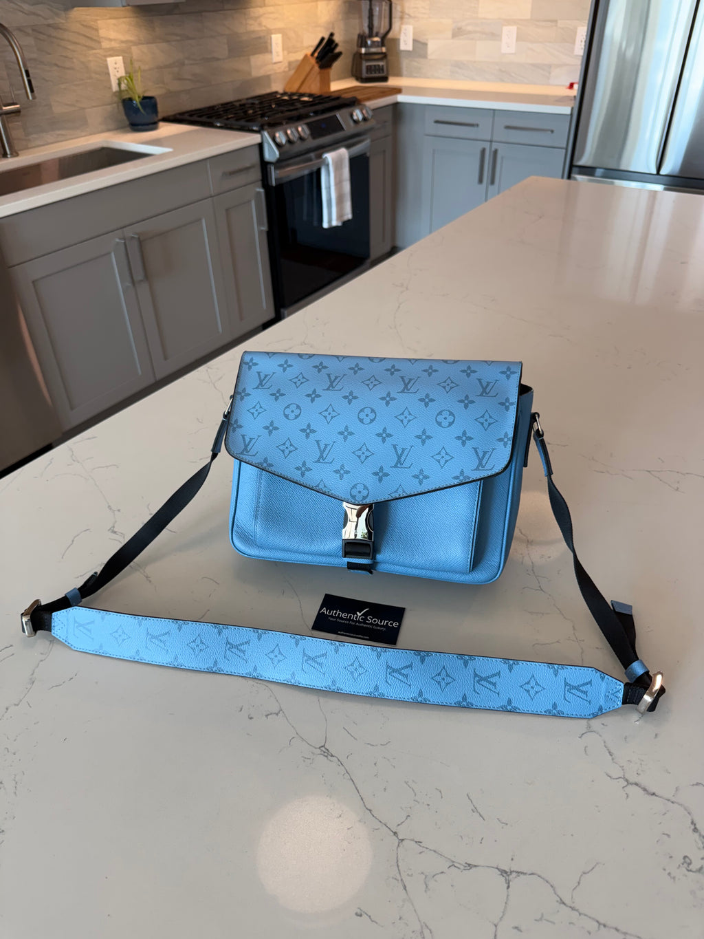 Louis Vuitton Tiagarama Messengerama Blue