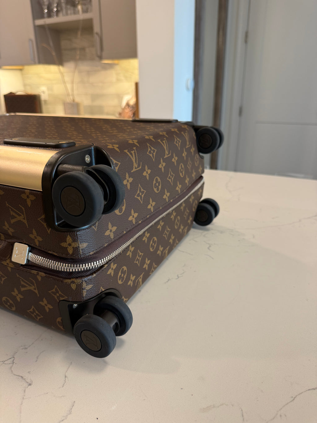 Louis Vuitton Horizon 50 Monogram