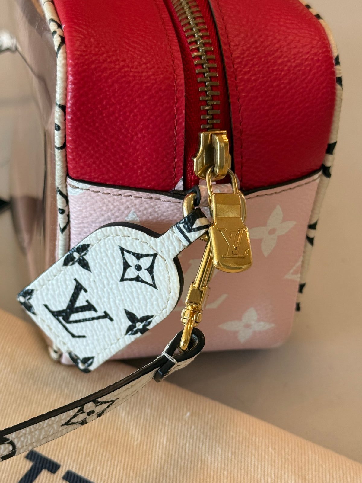 Louis Vuitton Beach Pouch Red Giant Monogram Rare