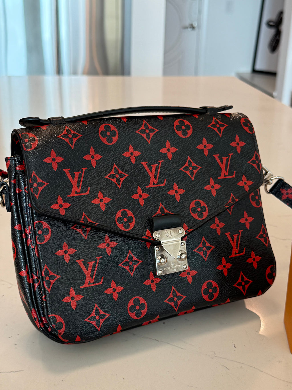 Louis Vuitton Pouchette Métis Infrarouge Limited Edition