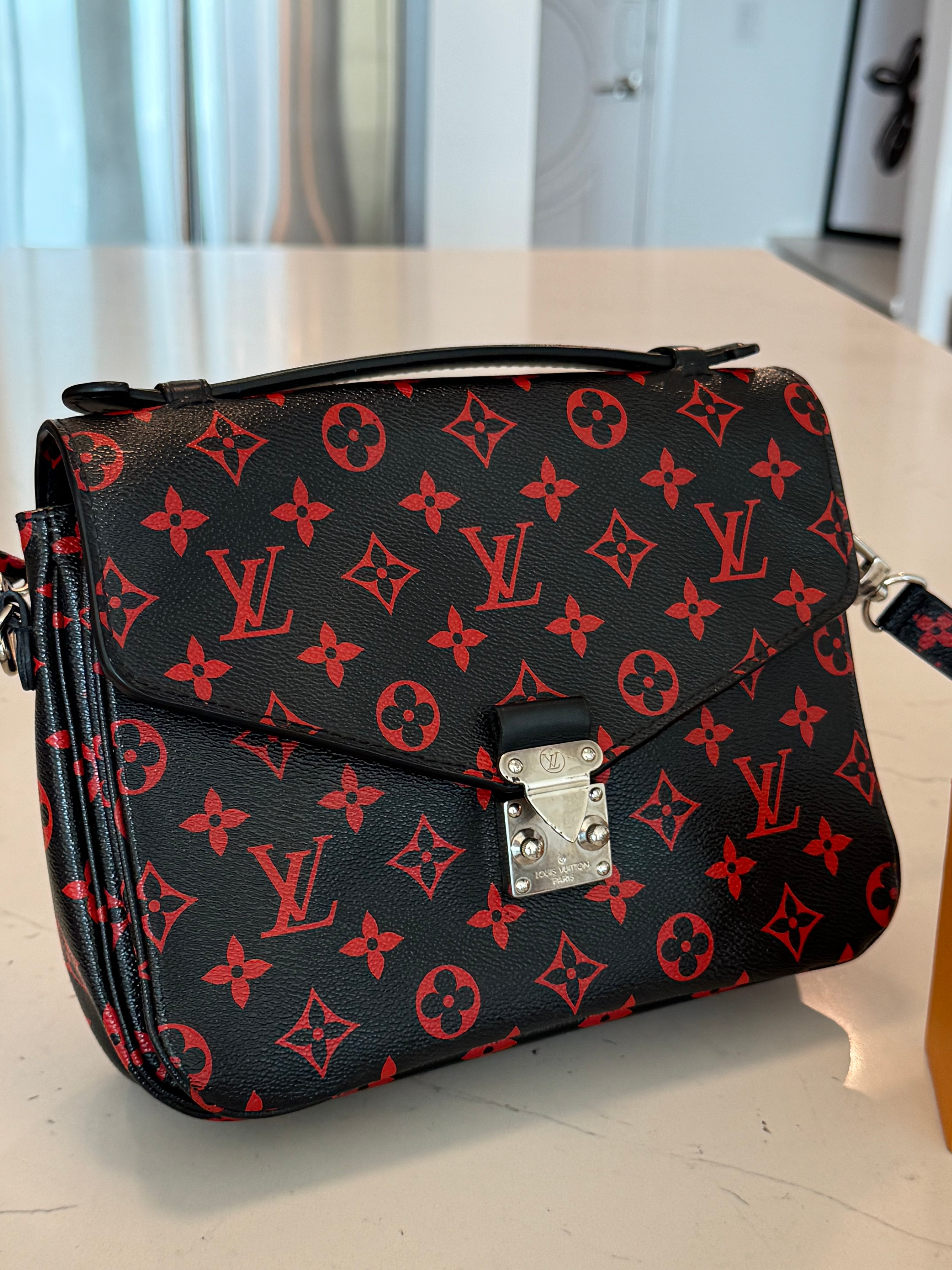 Louis Vuitton Pouchette Métis Infrarouge Limited Edition
