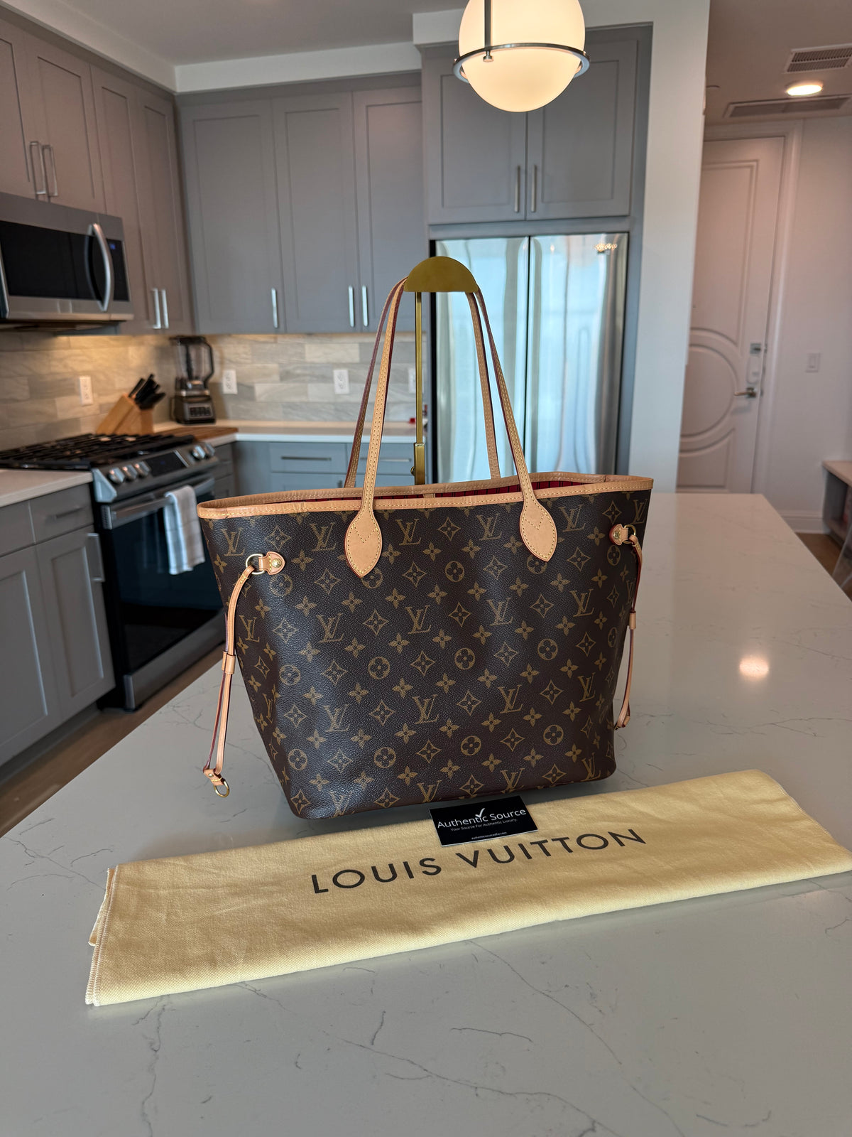 Louis Vuitton Neverfull MM