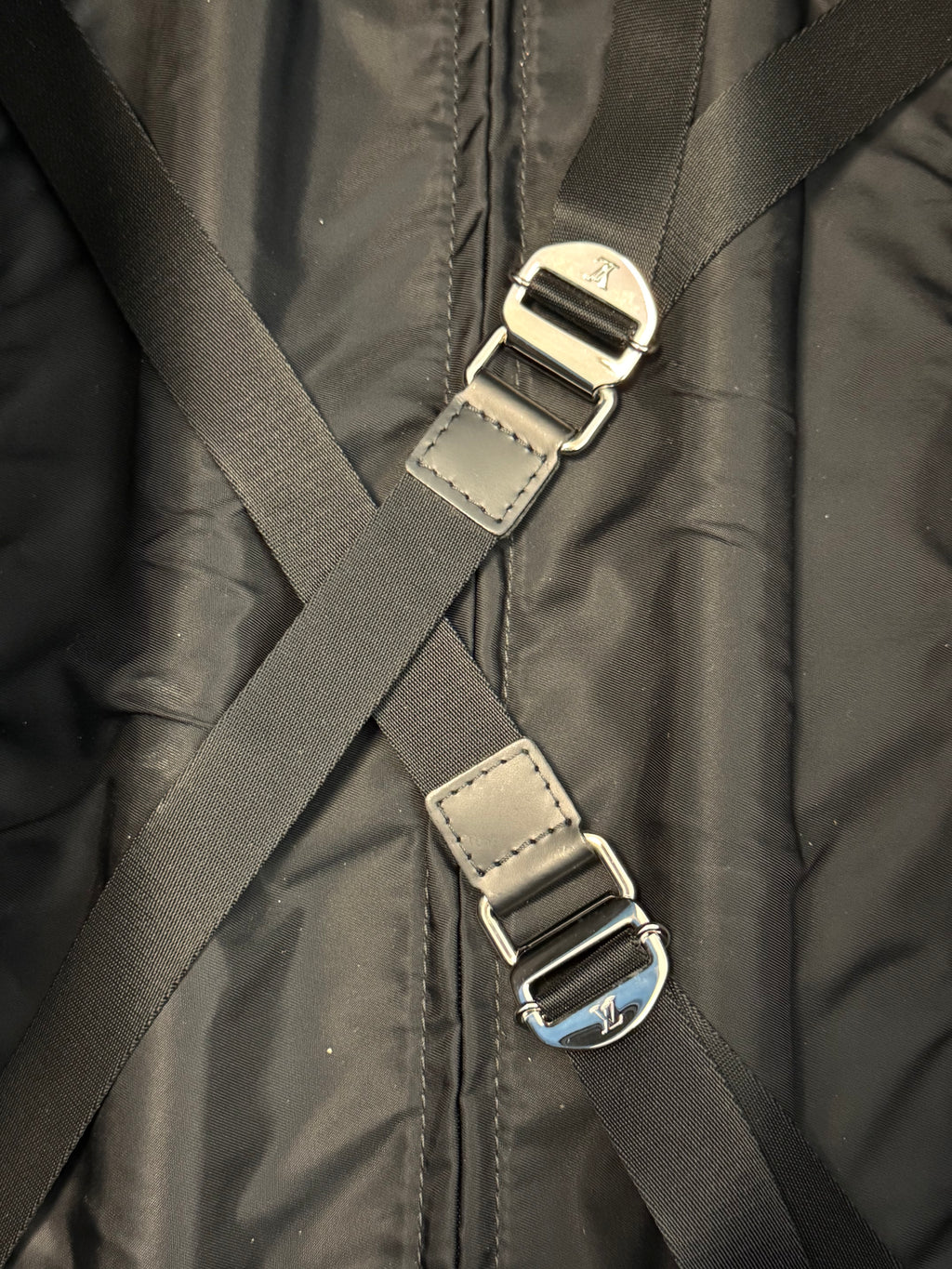 Louis Vuitton Neo Eole 65 Damier Graphite