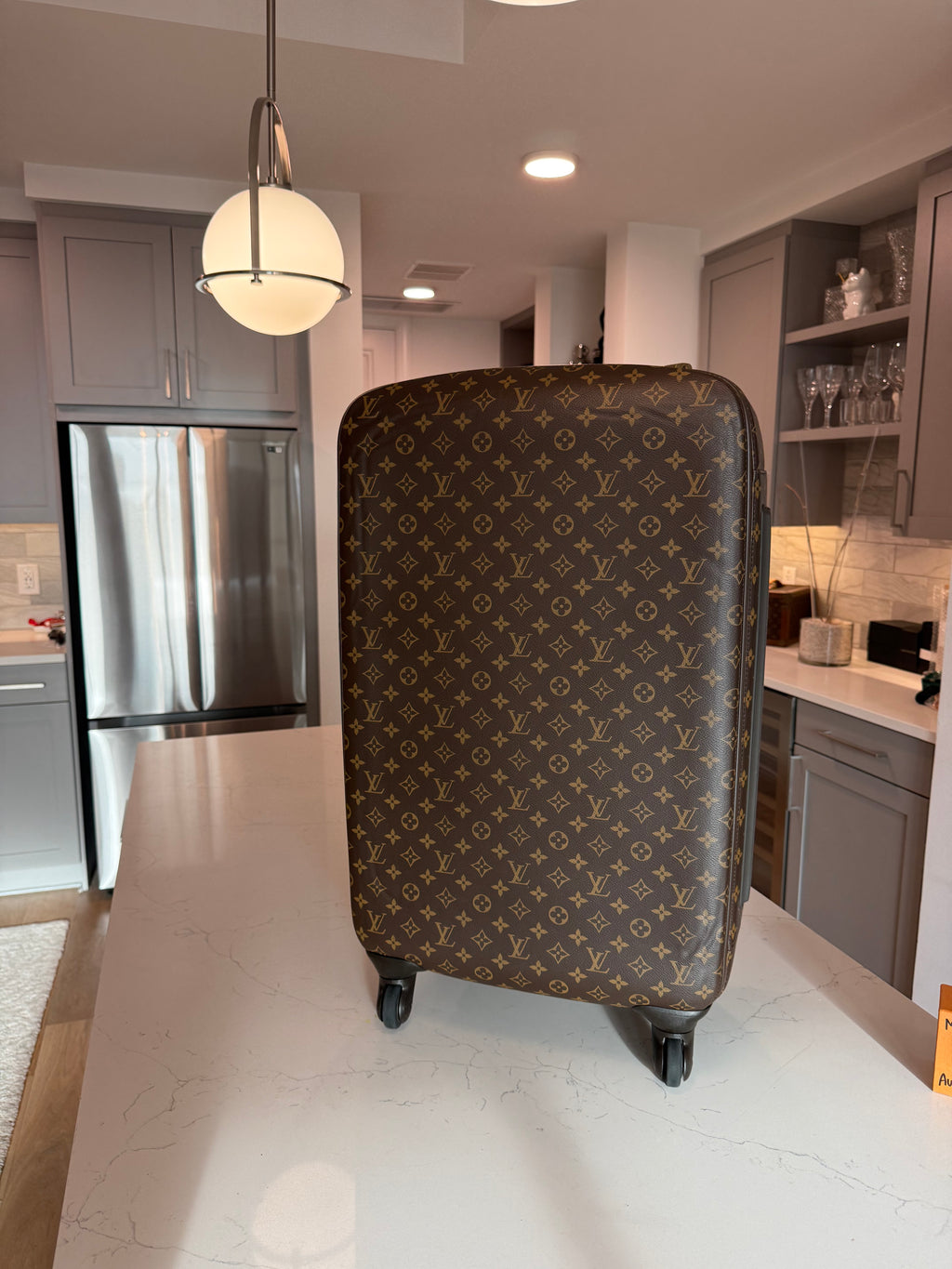 Louis Vuitton Zephyr 70