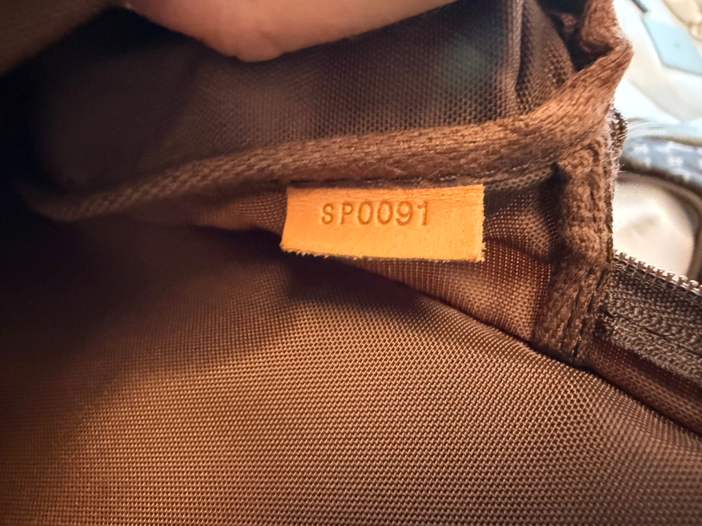 Louis Vuitton Pegase 45 Rolling Luggage