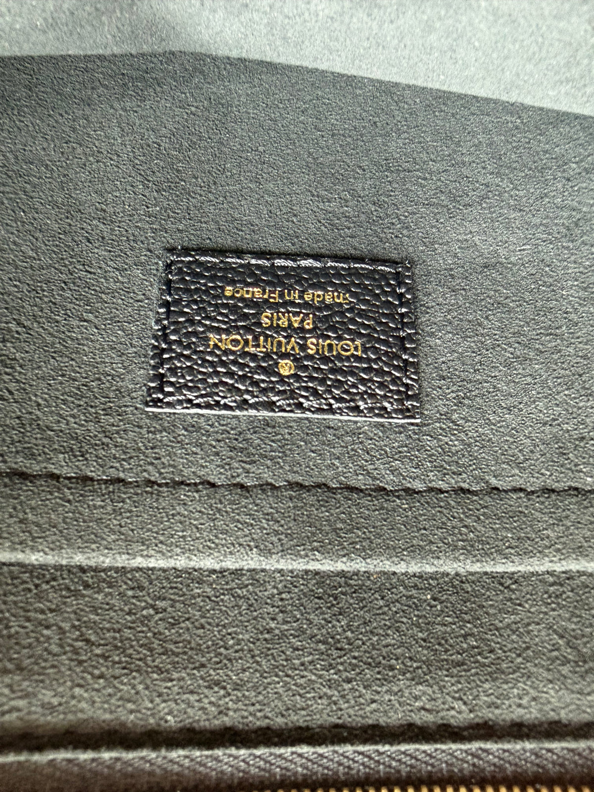 Louis Vuitton Daily Pouch Monogram & Noir