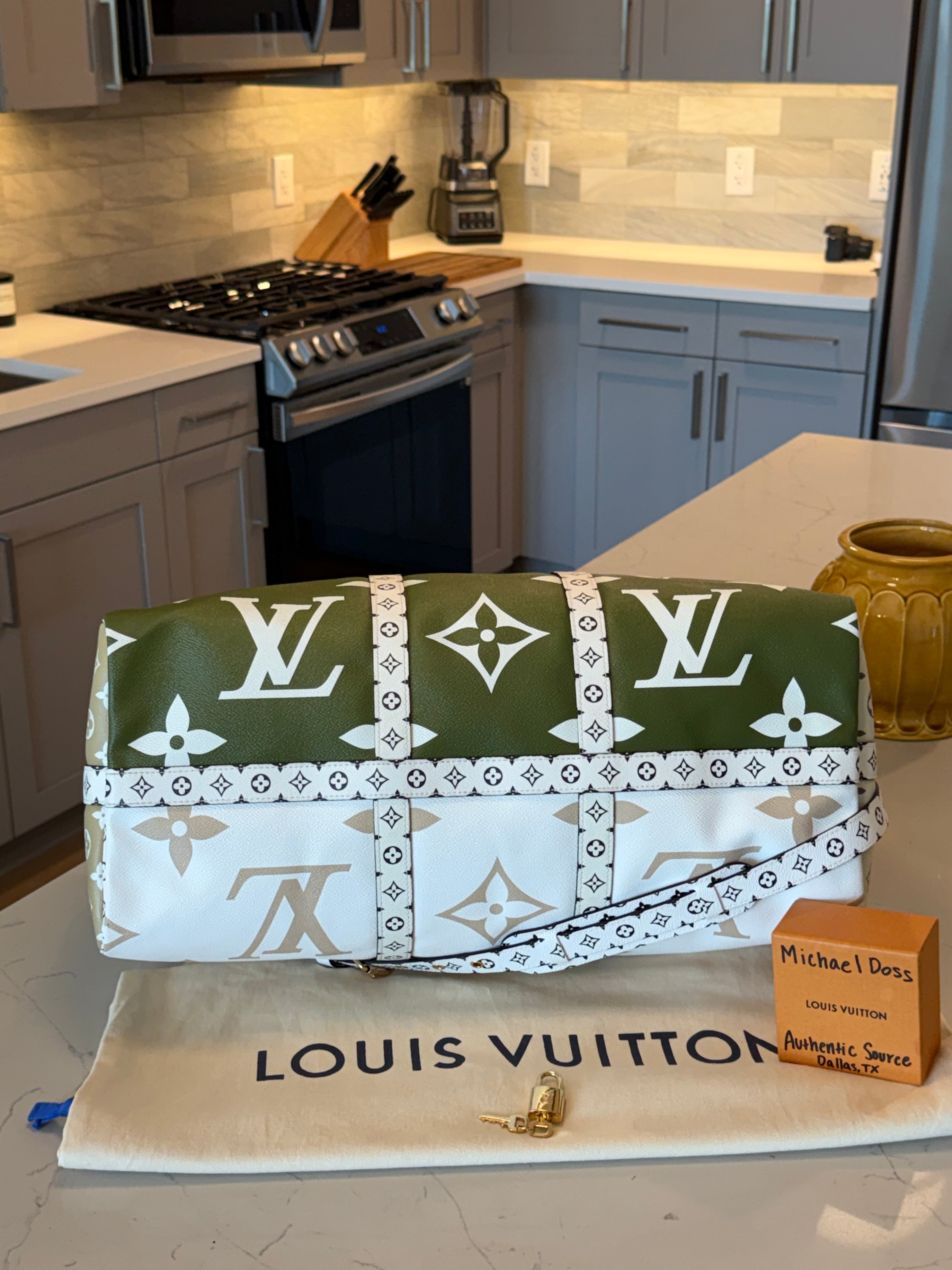 Louis Vuitton Keepall 50 Bandouliere Giant Khaki