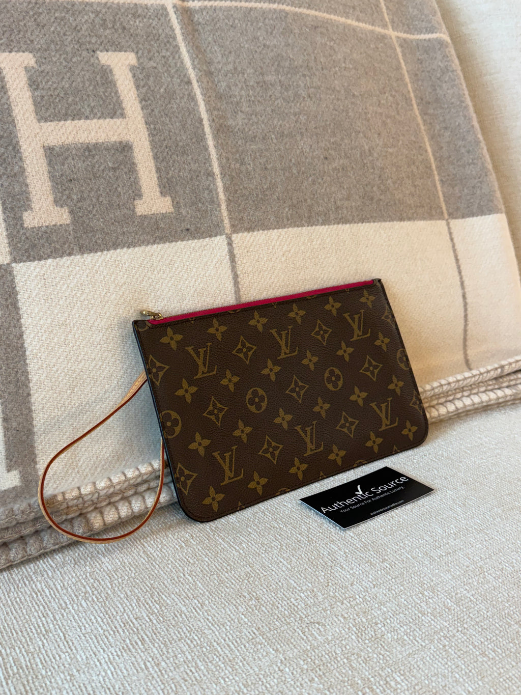 Louis Vuitton Clutch/Pouch