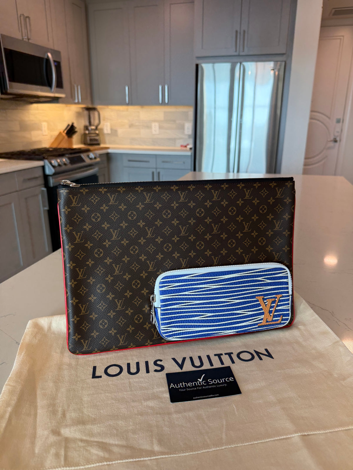 Louis Vuitton Monogram A4 Multipocket Pochette